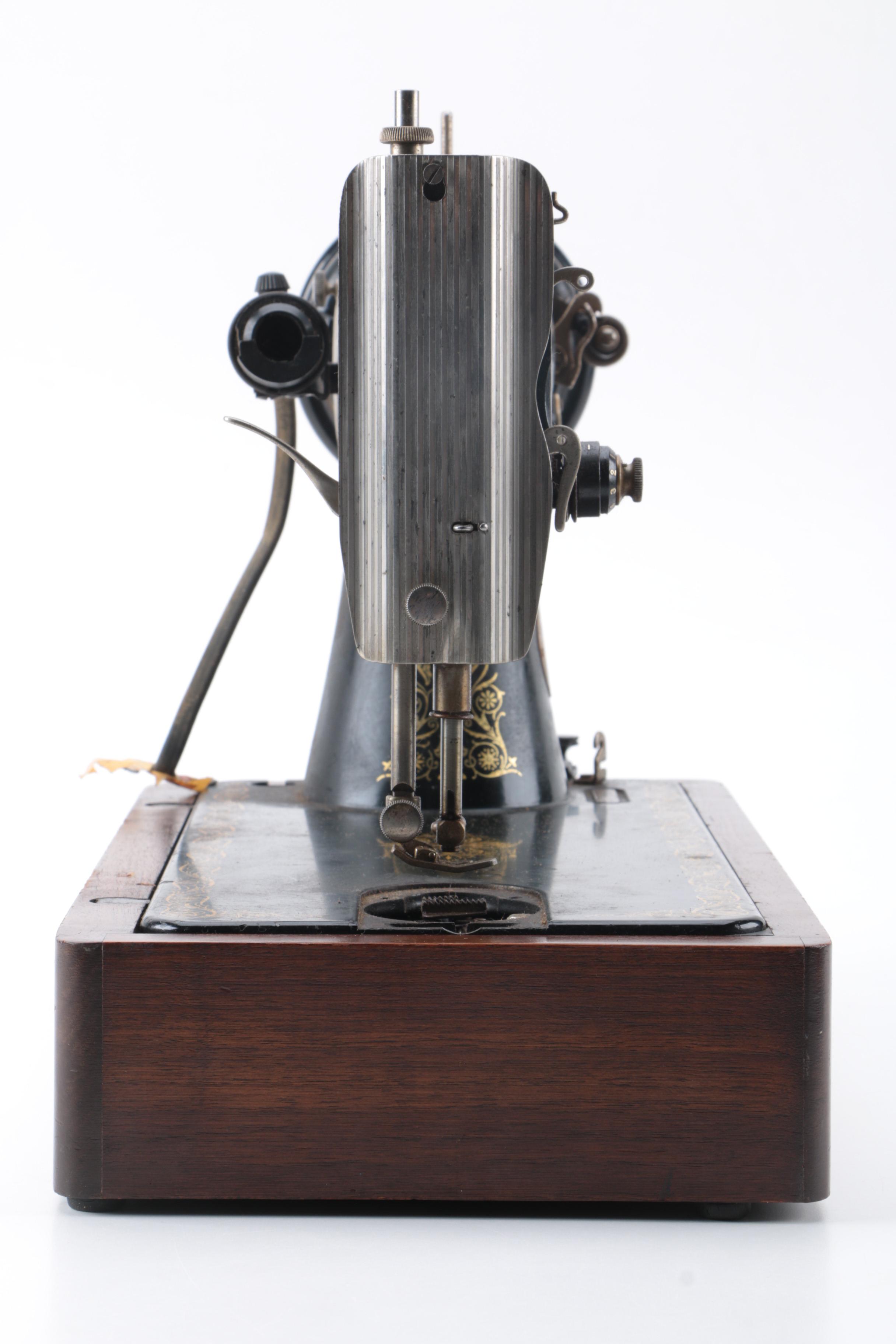 1950 AJ Series Singer Sewing Machine