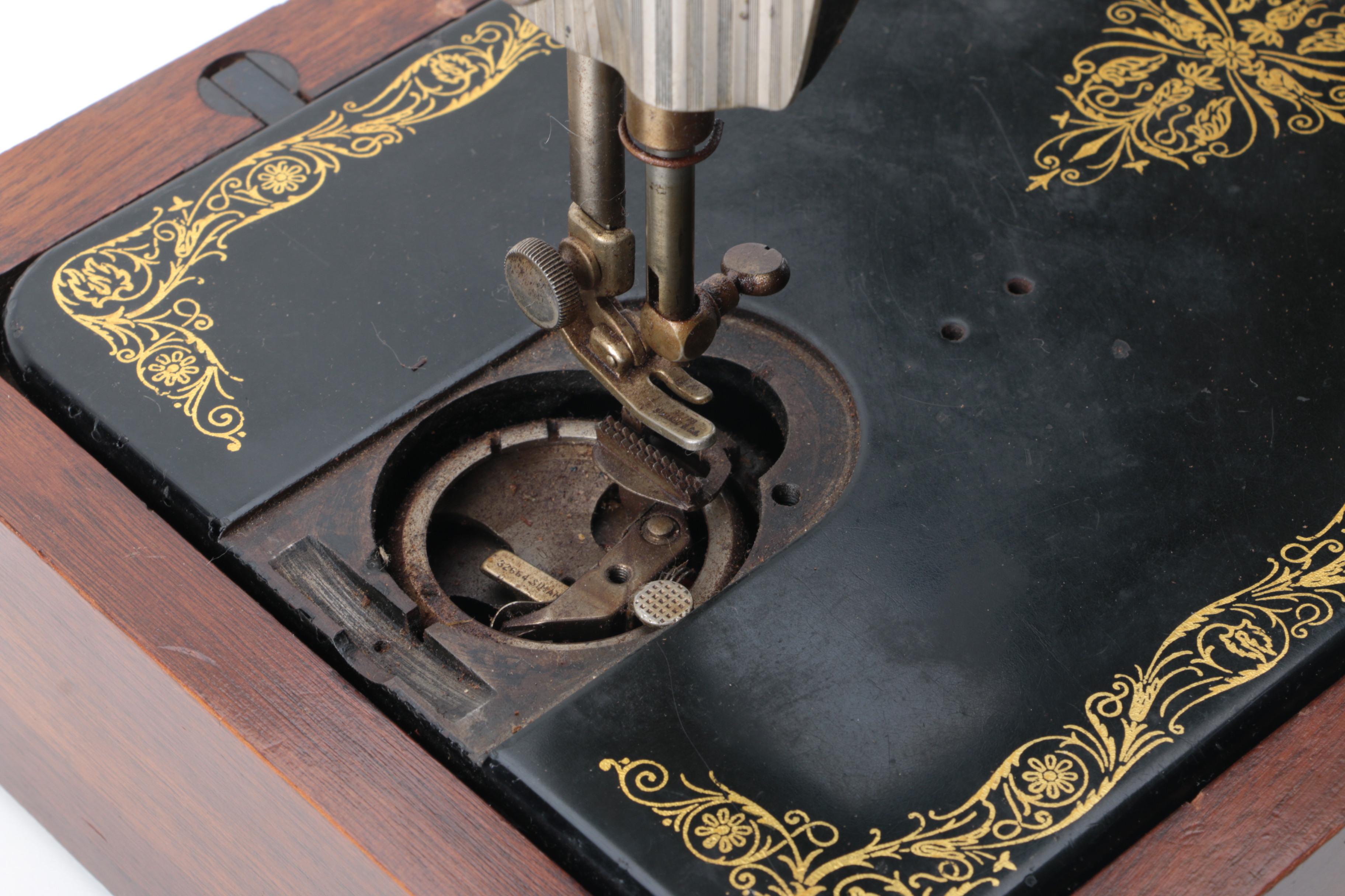 1950 AJ Series Singer Sewing Machine