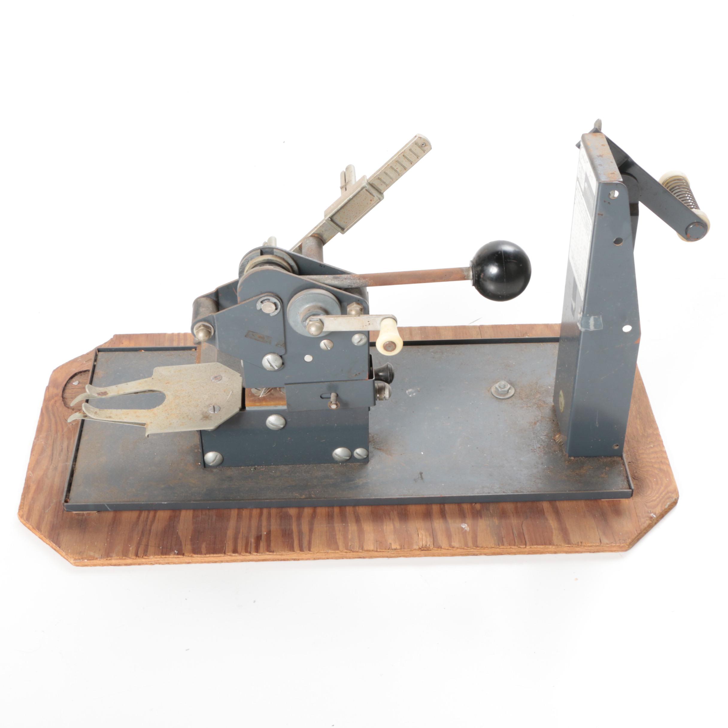 Vintage Sasheen S-12 Bow Maker