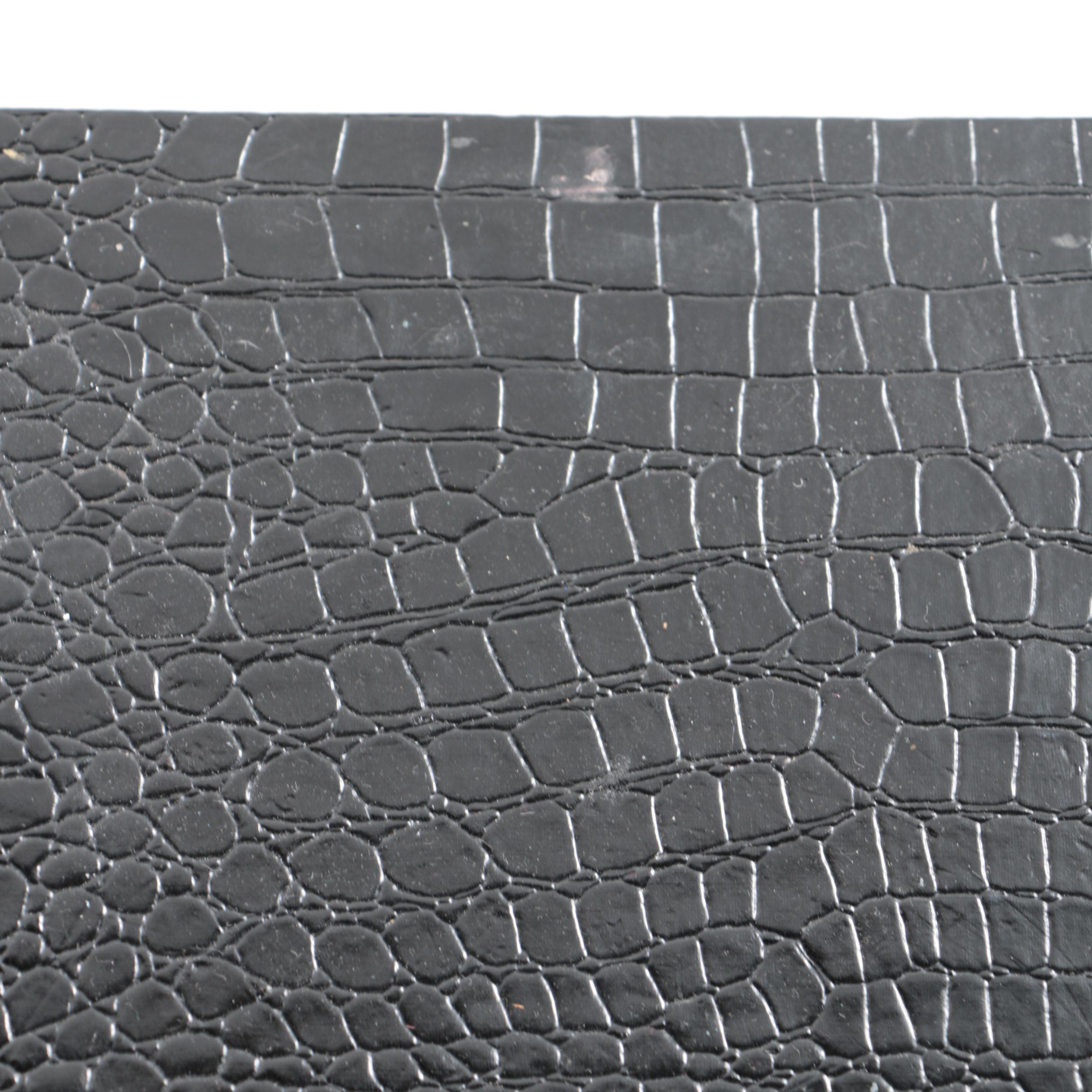 Set of Three Alligator Textured Nested Tables in Black and Red