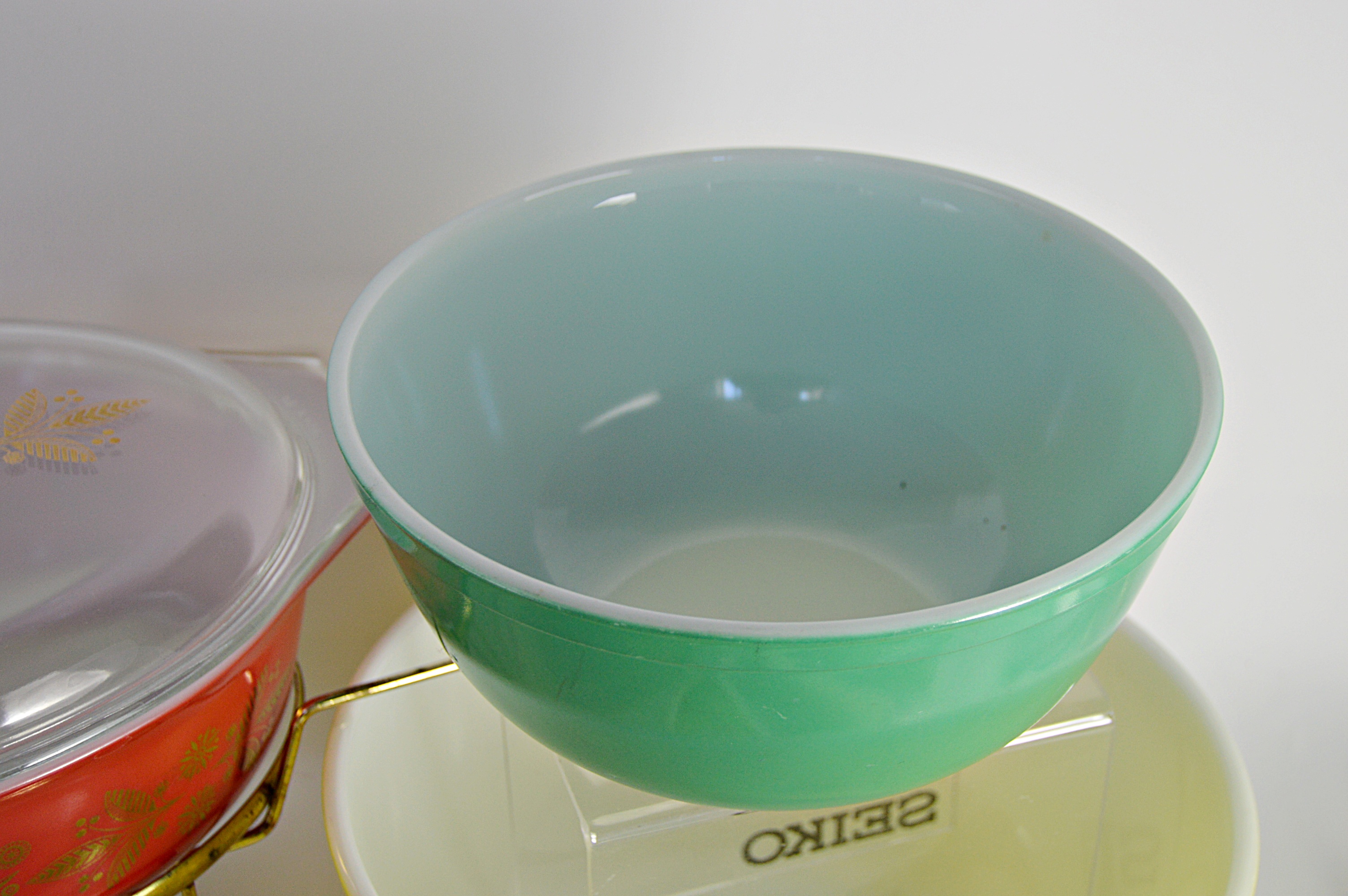 Vintage Pyrex Kitchenware