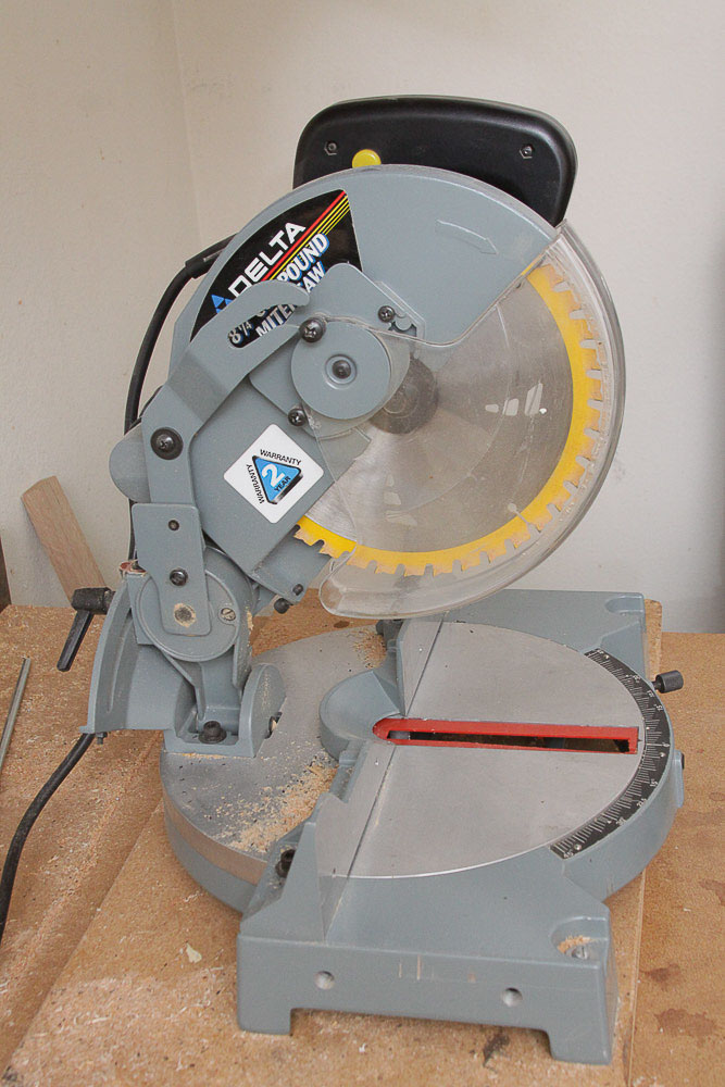 Delta 8 1/4" Compound Miter Saw Model No. 36-040