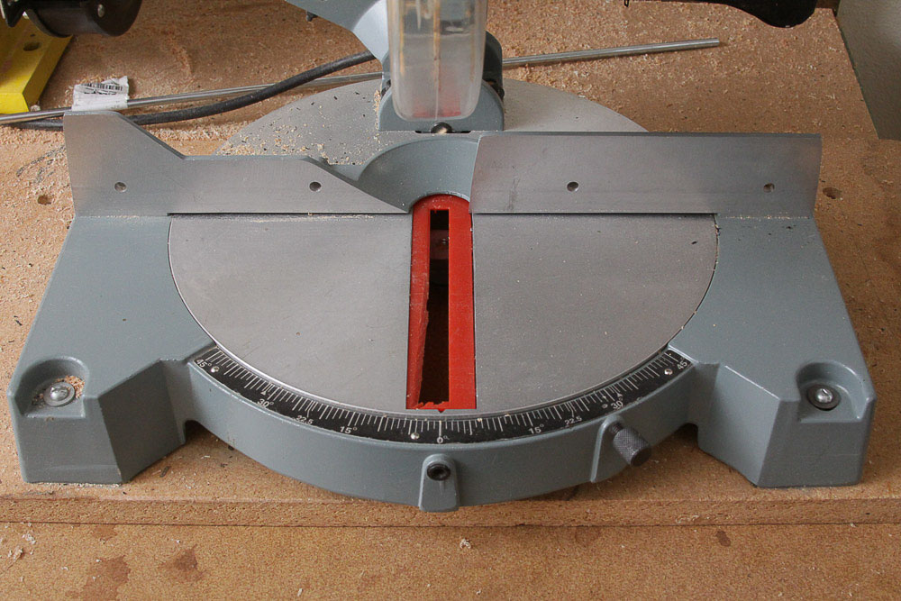 Delta 8 1/4" Compound Miter Saw Model No. 36-040