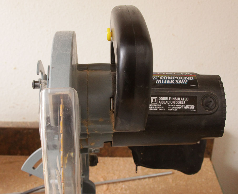 Delta 8 1/4" Compound Miter Saw Model No. 36-040