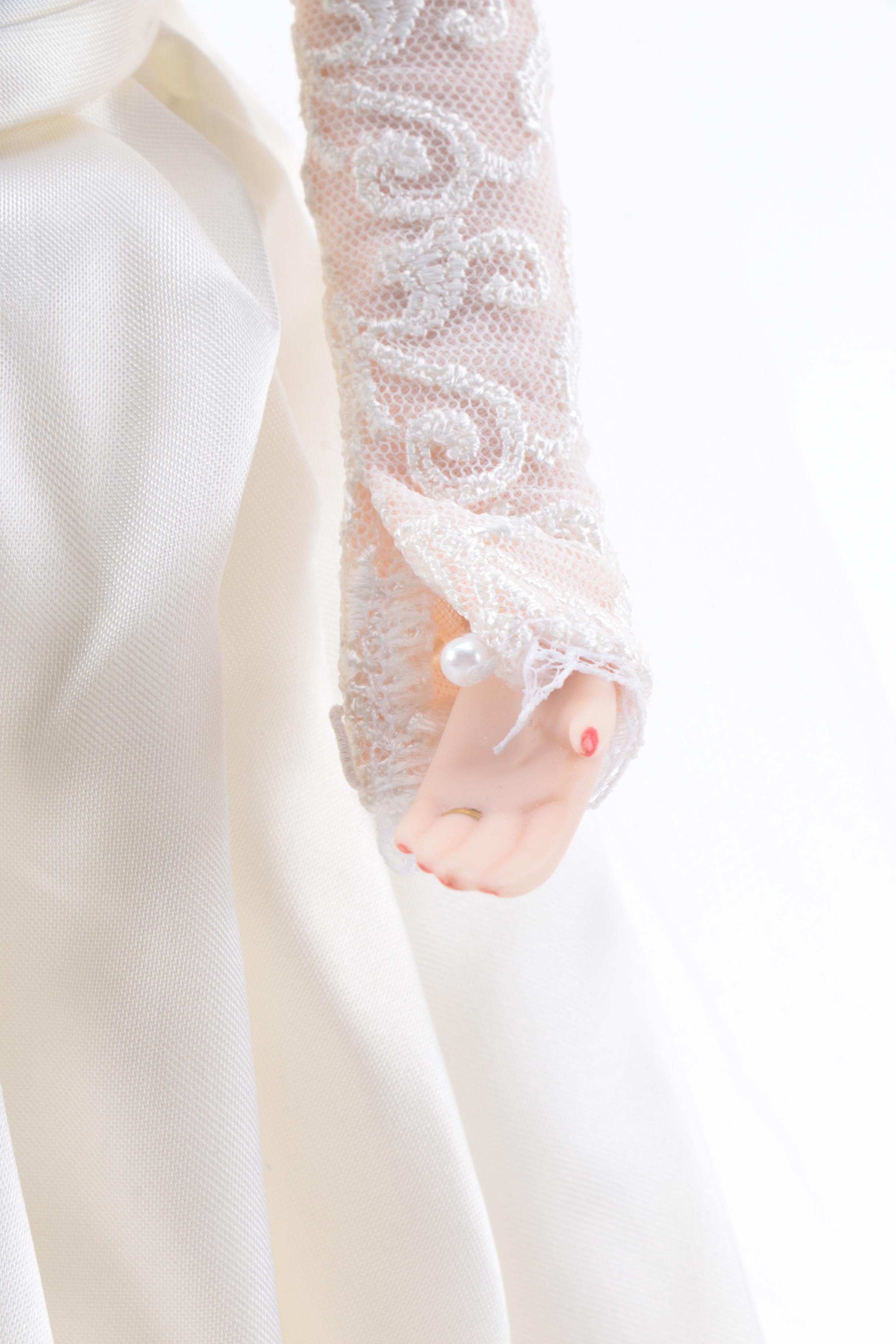 Franklin Mint "Grace Kelly" Bride Doll