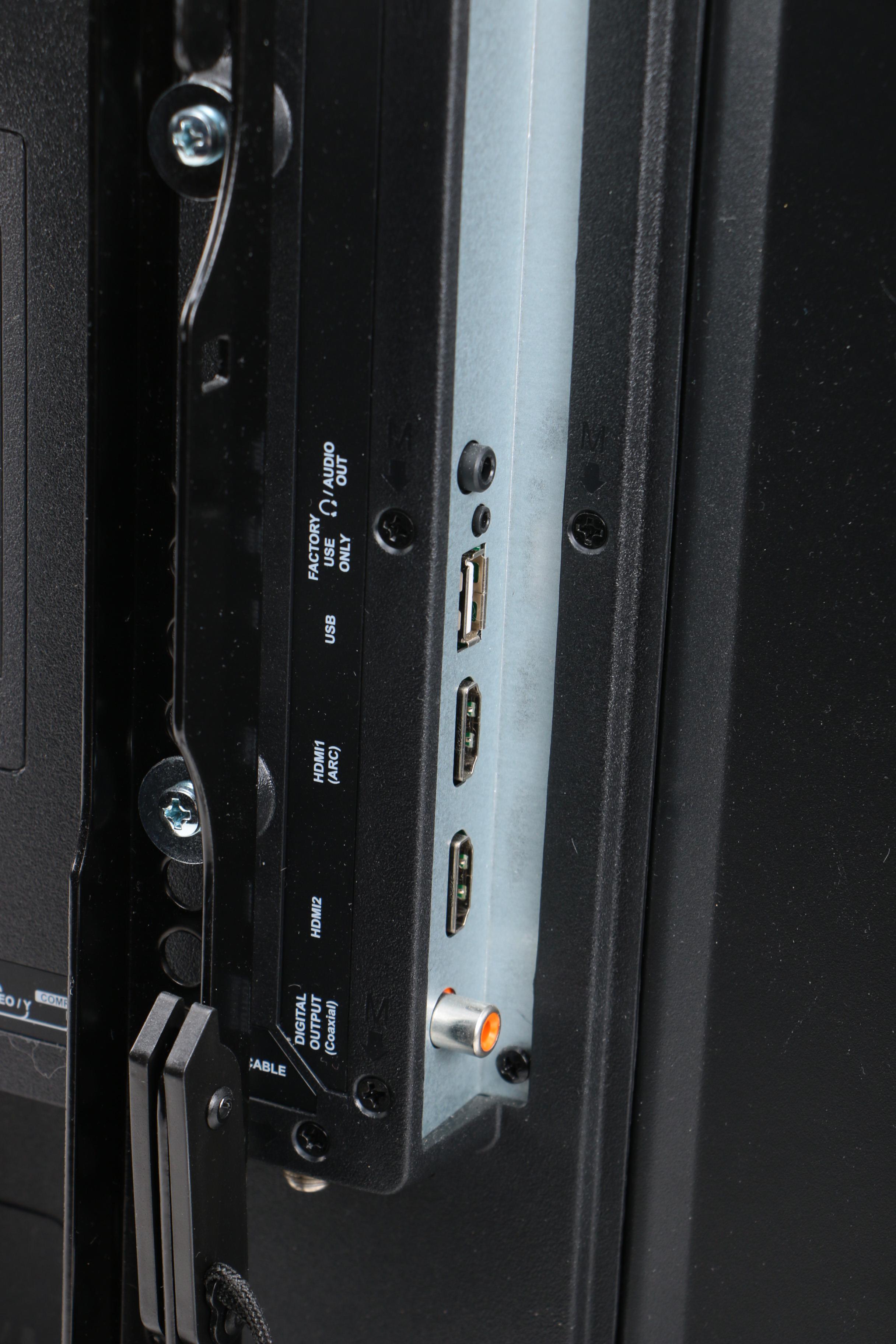 Insignia 28" LED Television with Built-In DVD Player