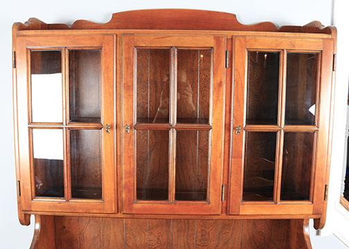 Statton Trutype Americana China Cabinet
