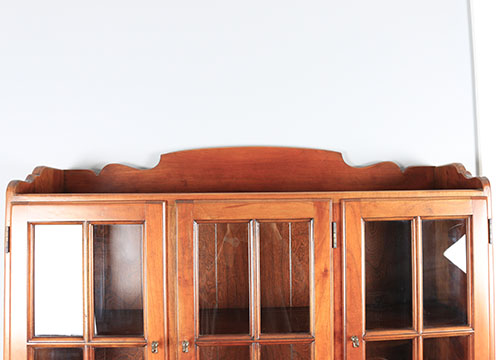 Statton Trutype Americana China Cabinet