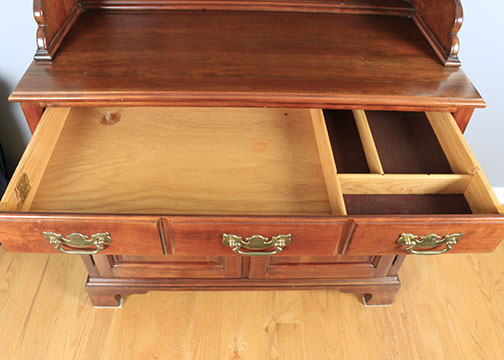 Statton Trutype Americana China Cabinet