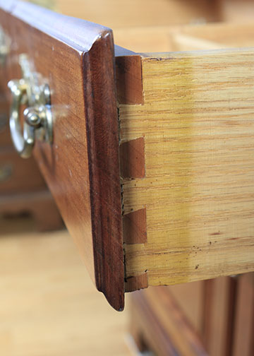 Statton Trutype Americana China Cabinet