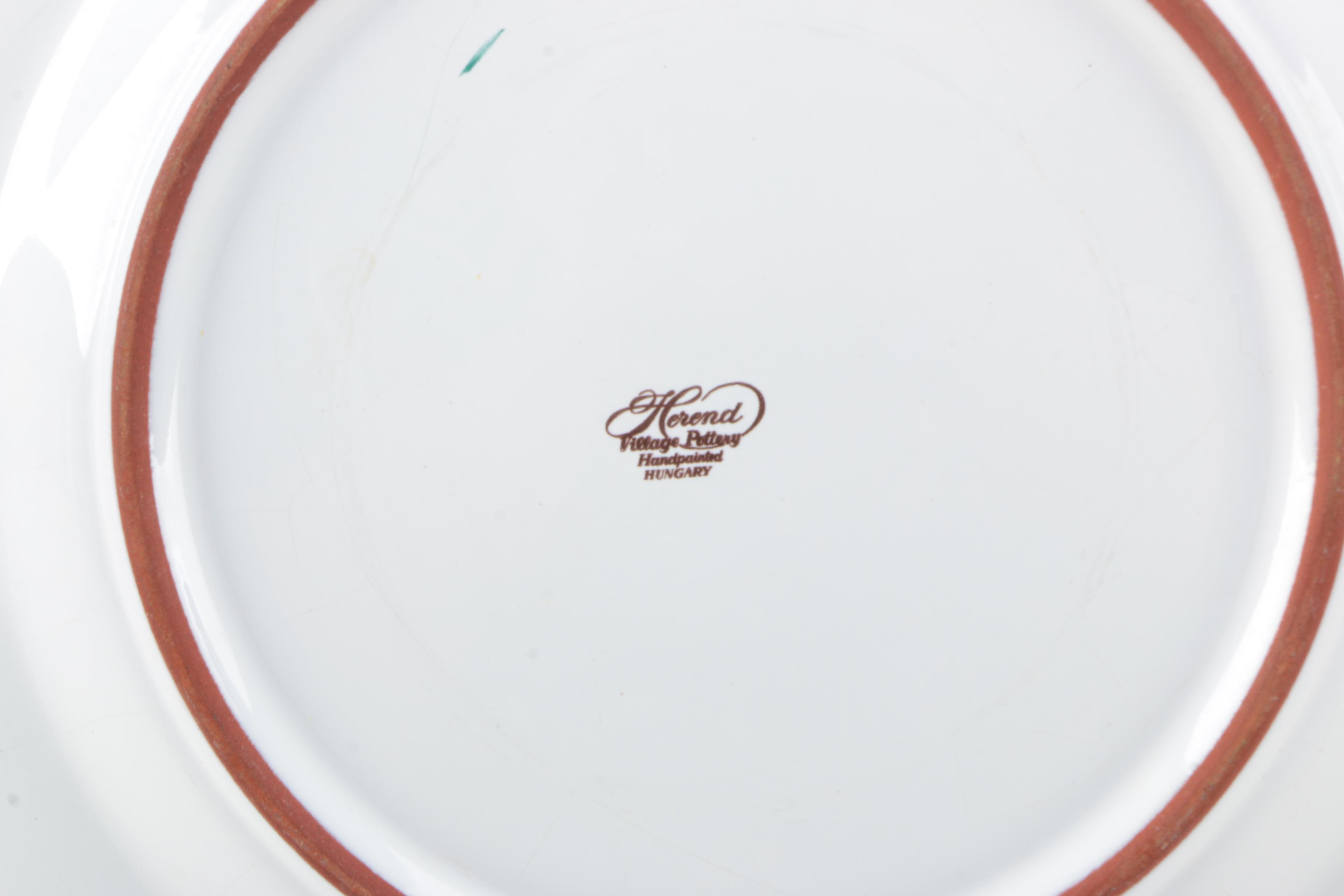 Herend Village Pottery Hand-Painted "Ivy" Dinner Plate