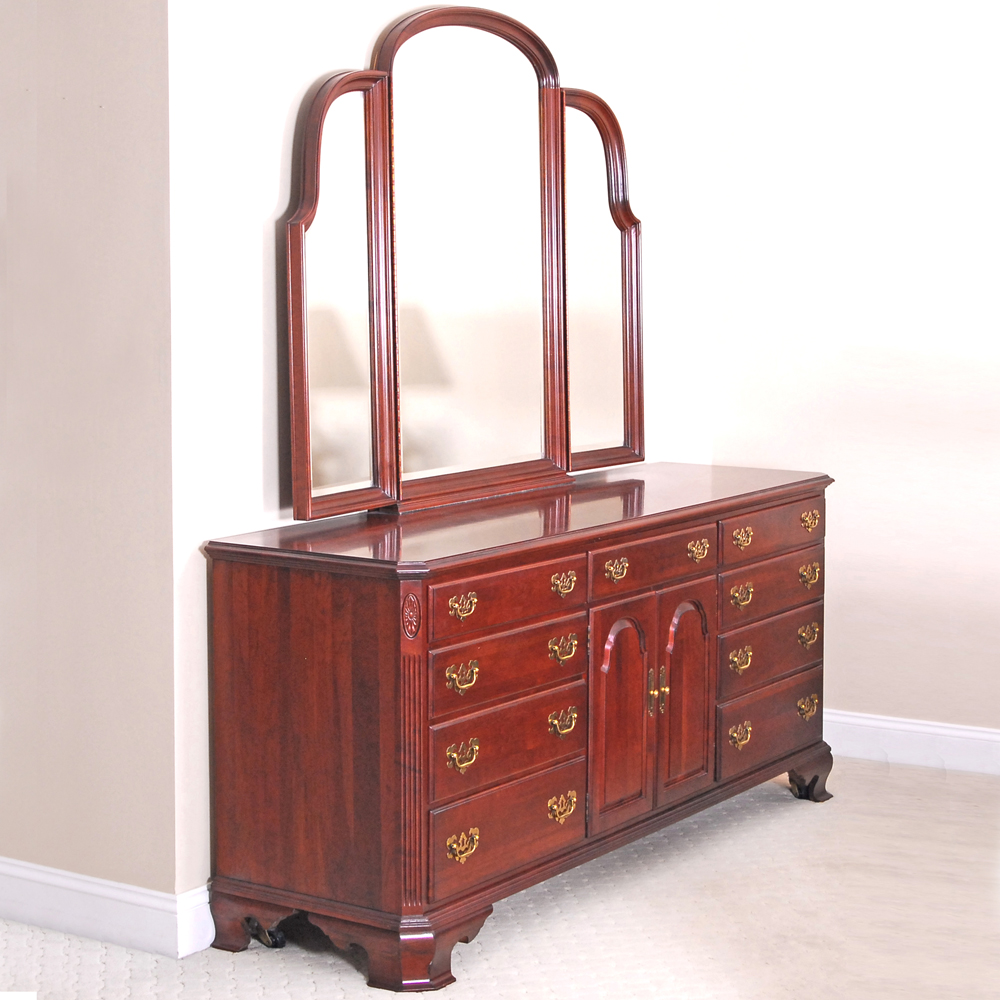 "Georgian Court" Chest of Drawers with Mirror by Ethan Allen