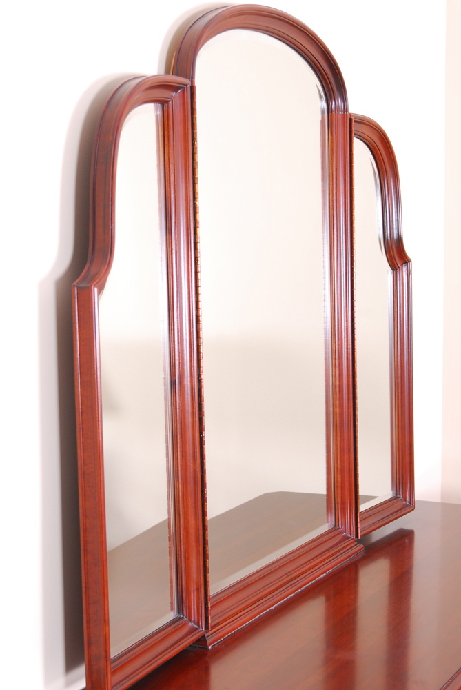 "Georgian Court" Chest of Drawers with Mirror by Ethan Allen