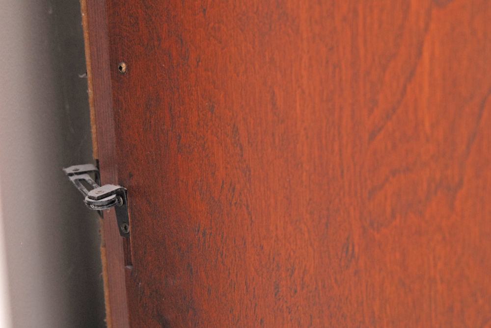 "Georgian Court" Chest of Drawers with Mirror by Ethan Allen