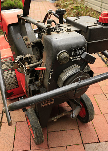 Ariens Deluxe 5 Snow Blower