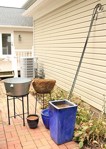 Outdoor Planters and Garden Hooks