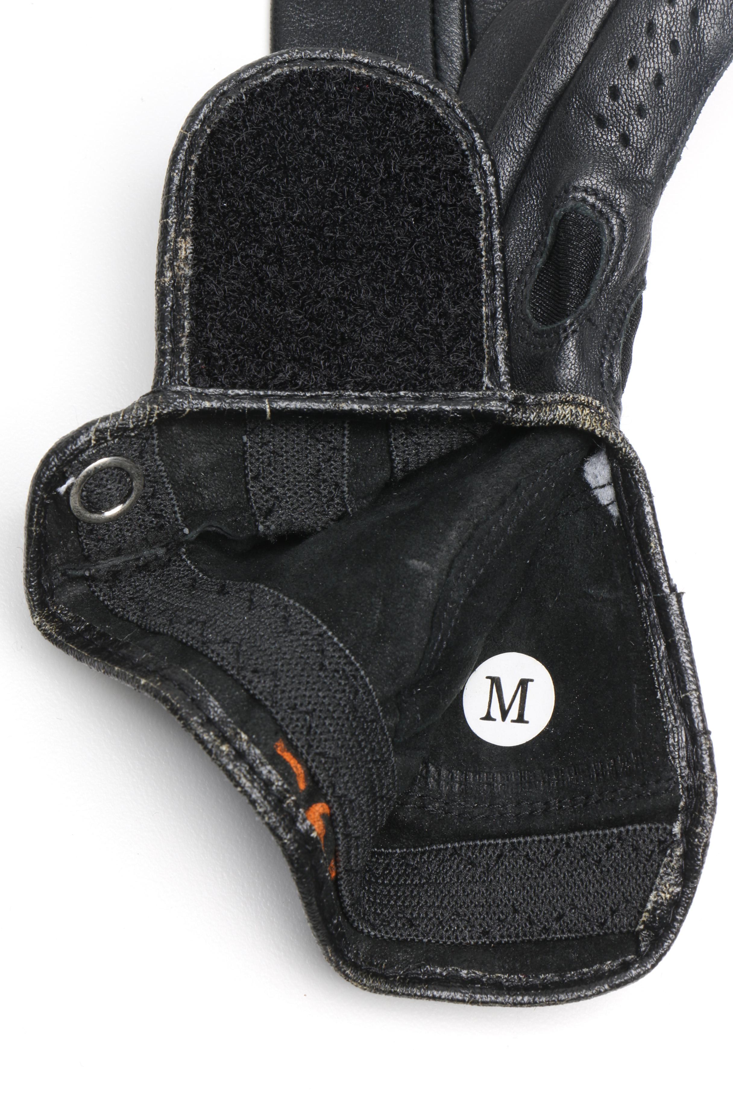 Women's Burberry Left Black Leather Golf Glove