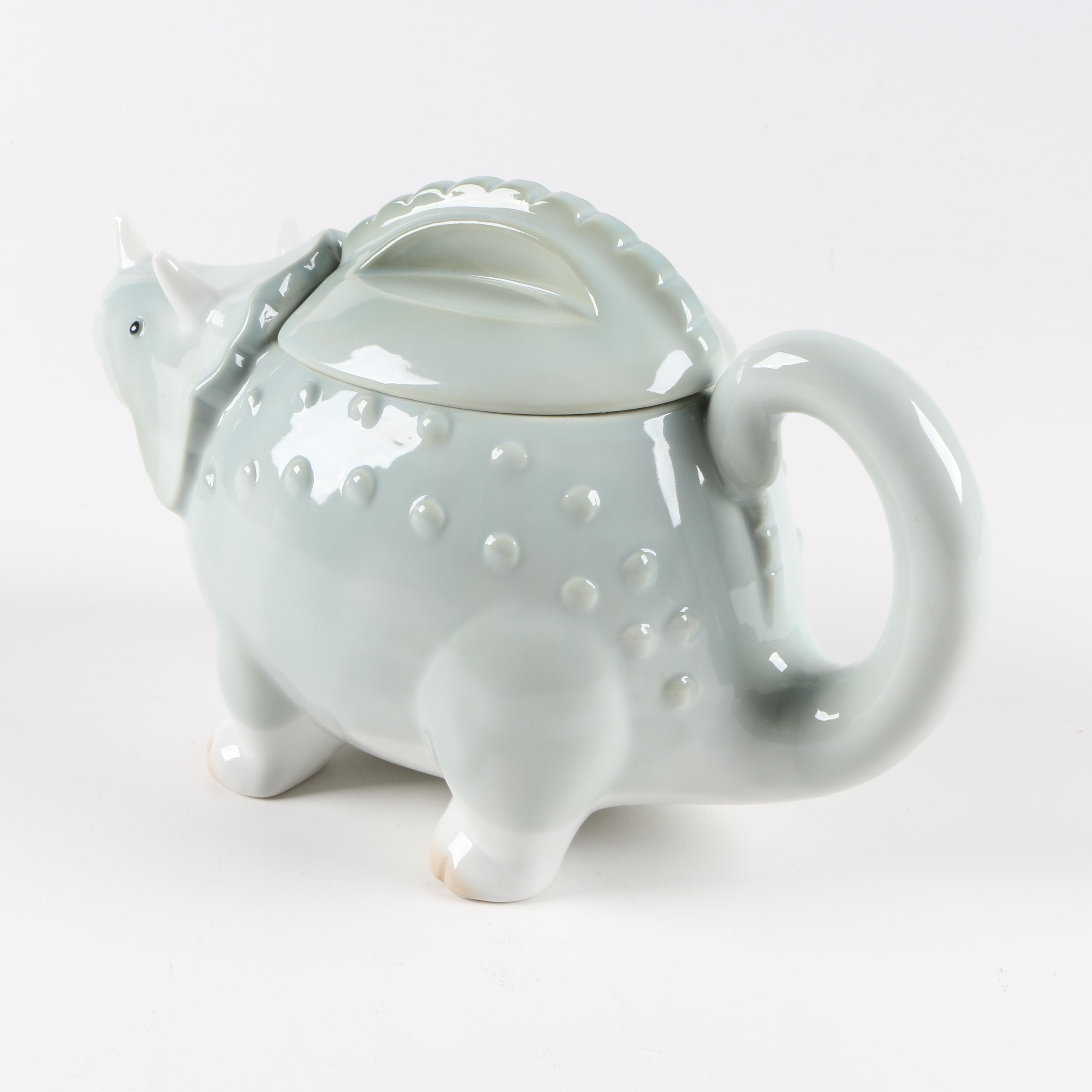 Assortment of Animal Themed Kitchen Decor