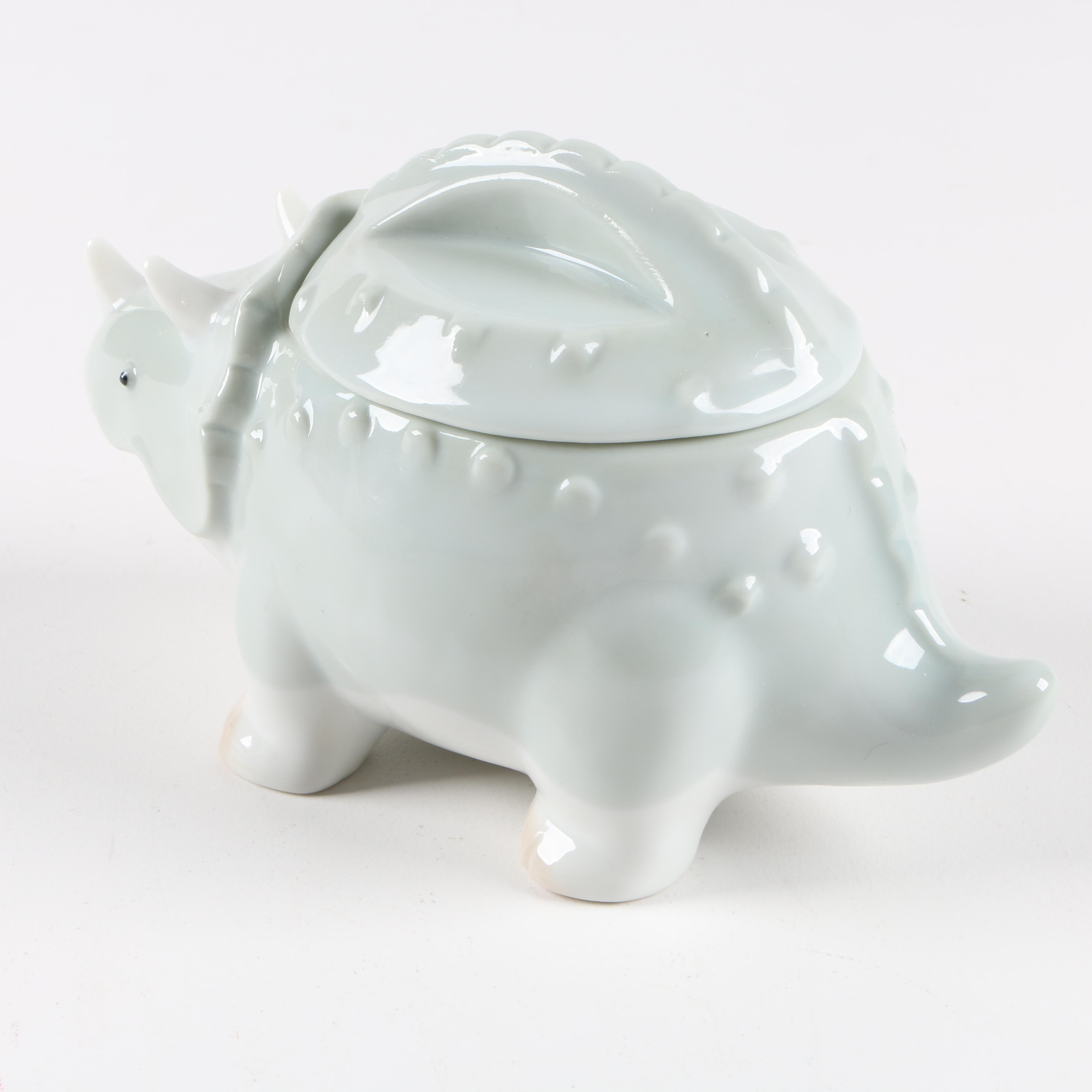 Assortment of Animal Themed Kitchen Decor