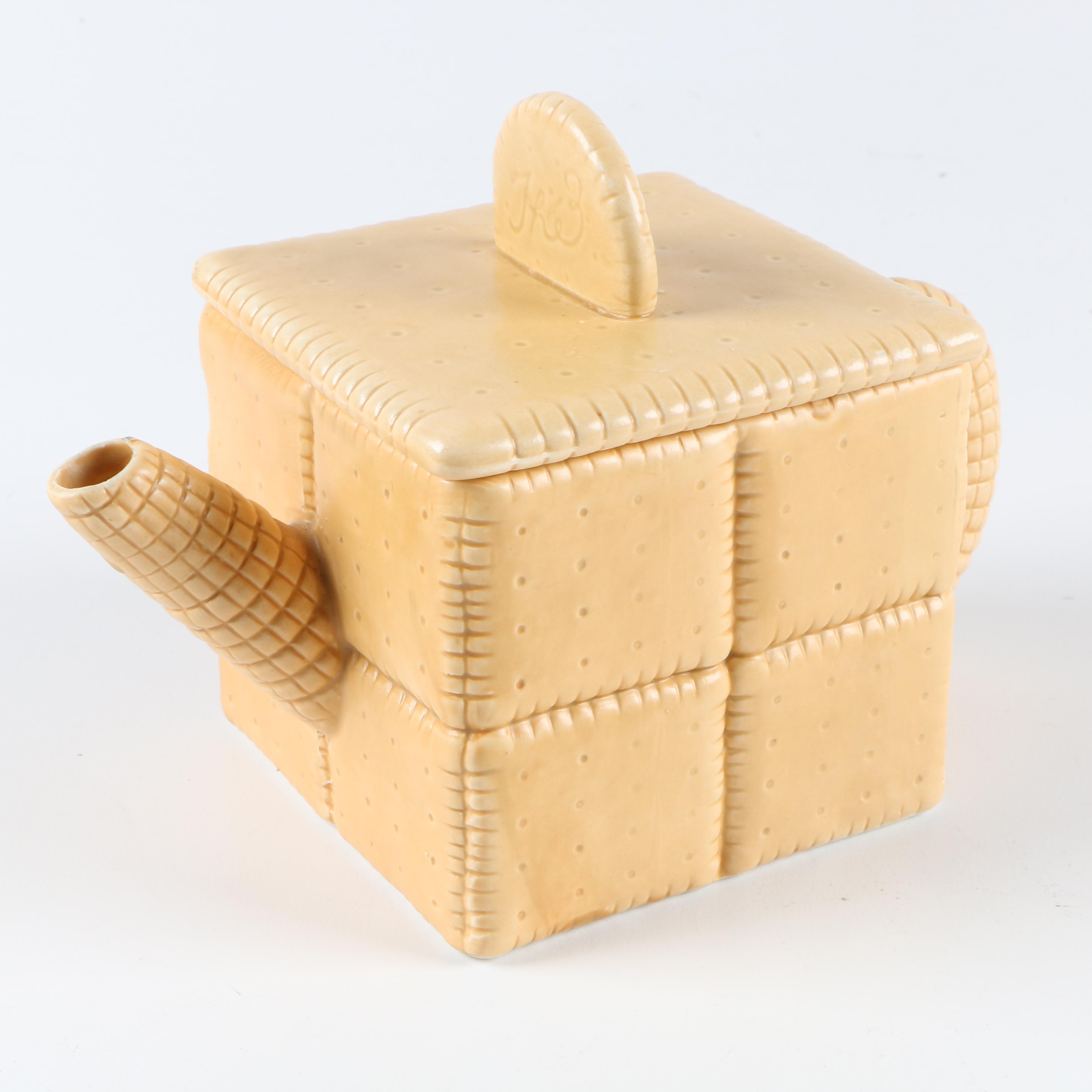 Assortment of Animal Themed Kitchen Decor