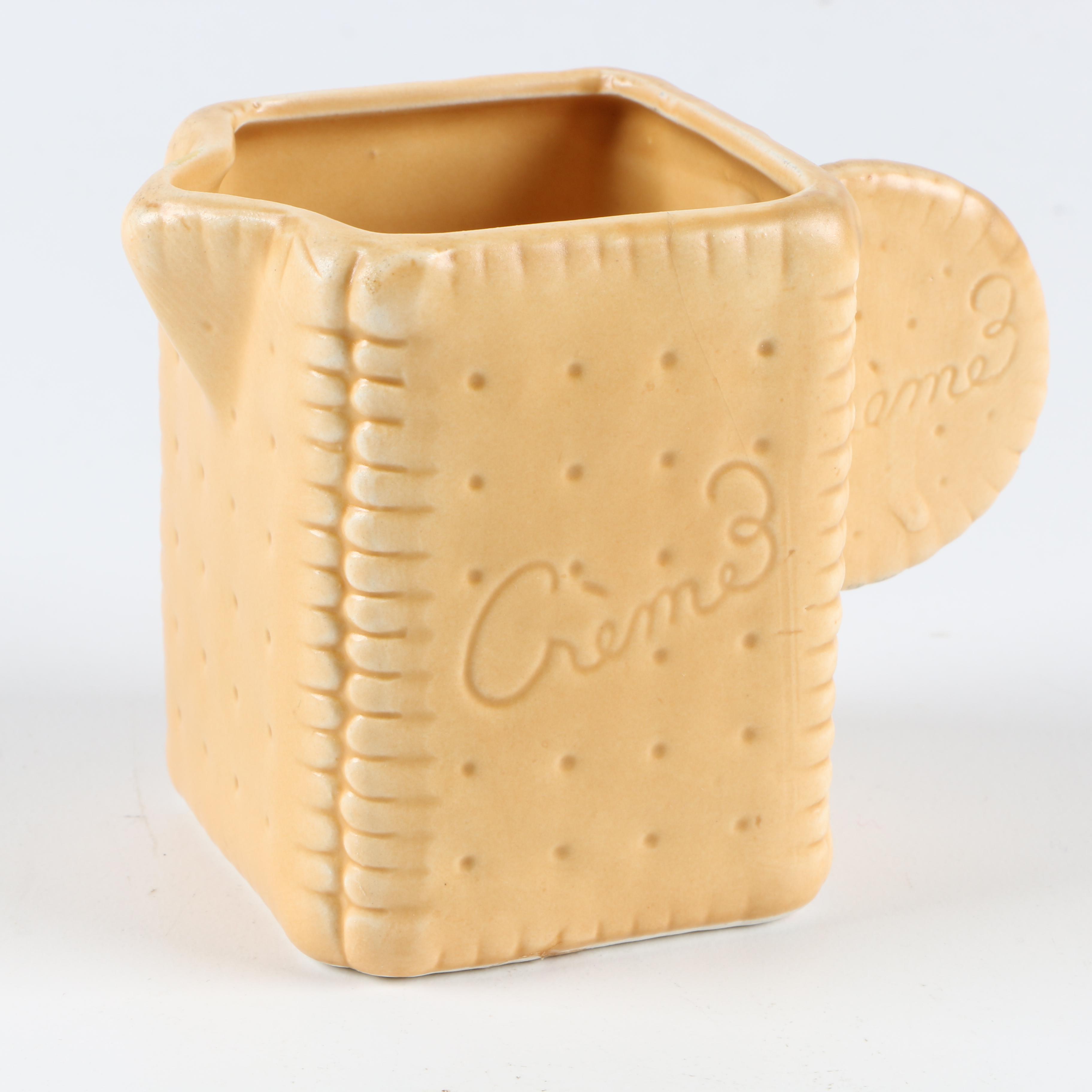 Assortment of Animal Themed Kitchen Decor