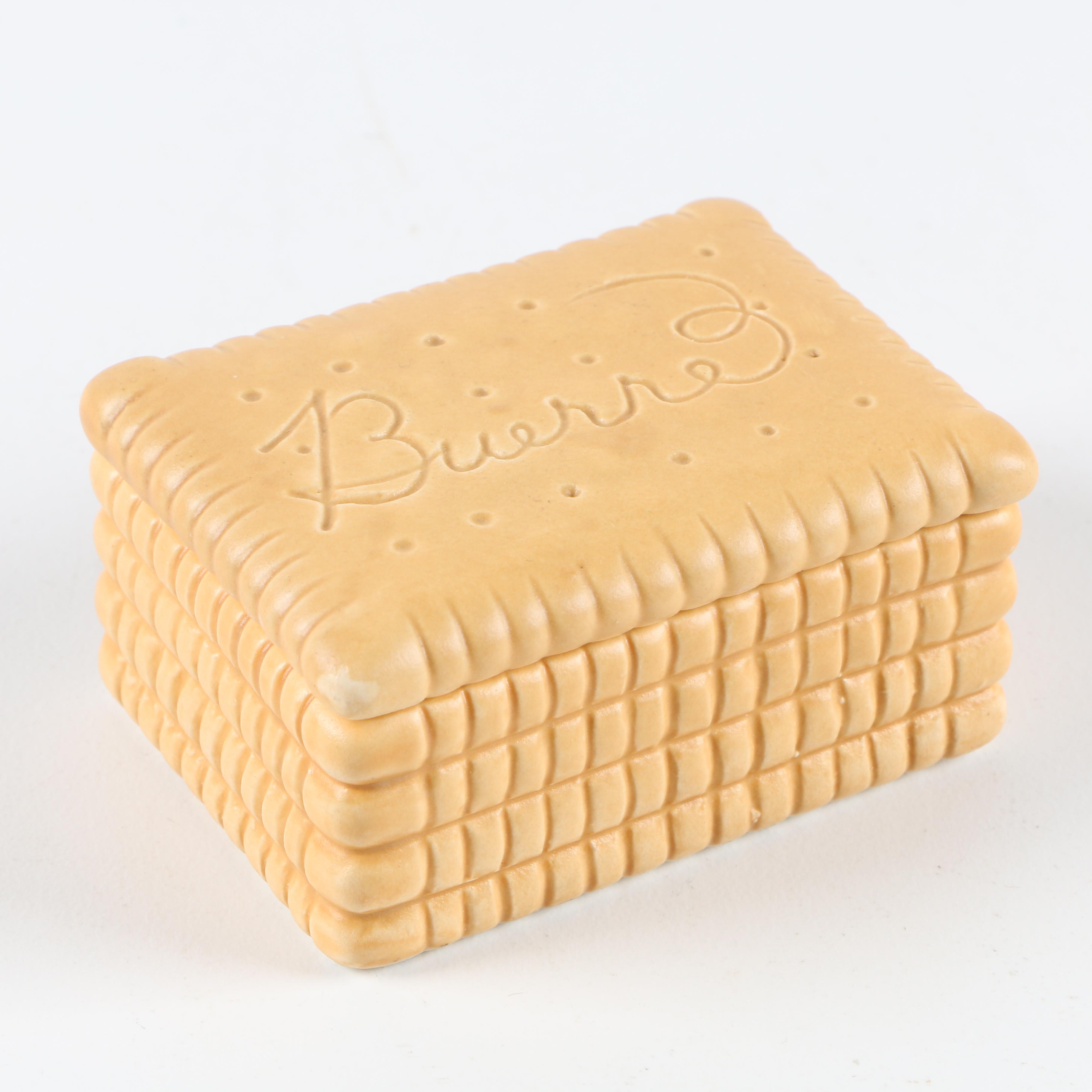 Assortment of Animal Themed Kitchen Decor