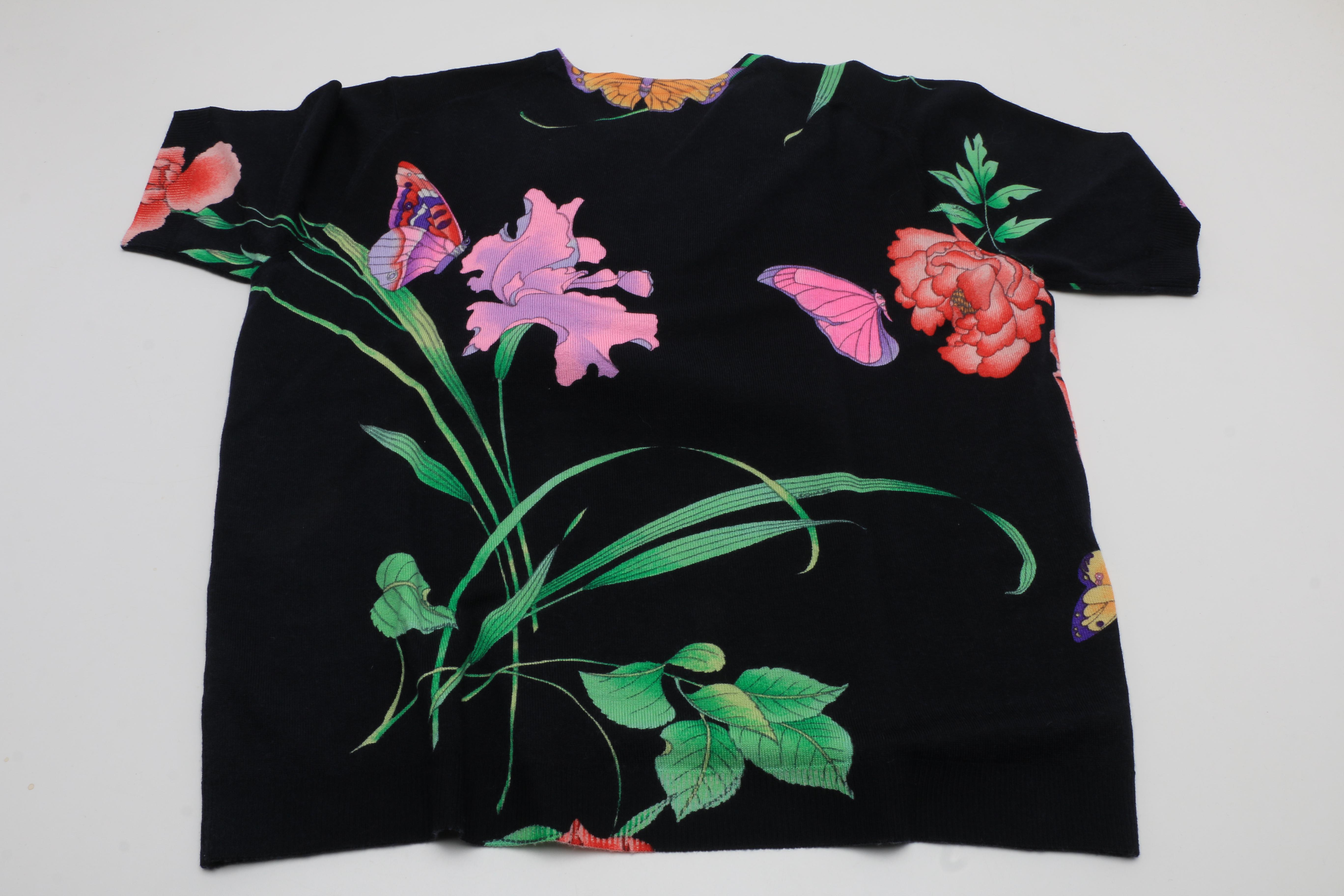 Leonard of Paris Extra Fine Merino Wool Butterfly Twinset in Navy