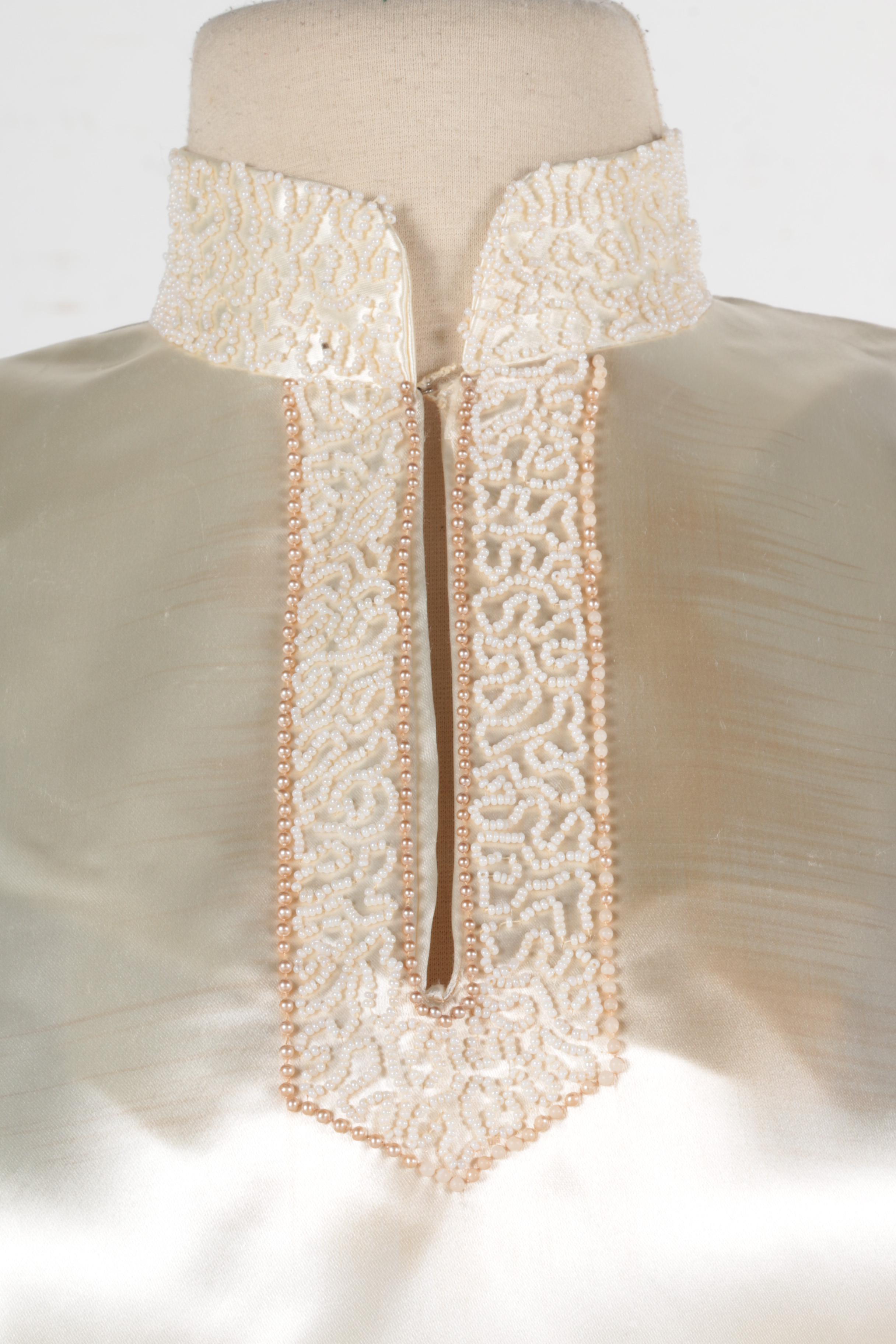 Vintage Wedding Gown with Accessories