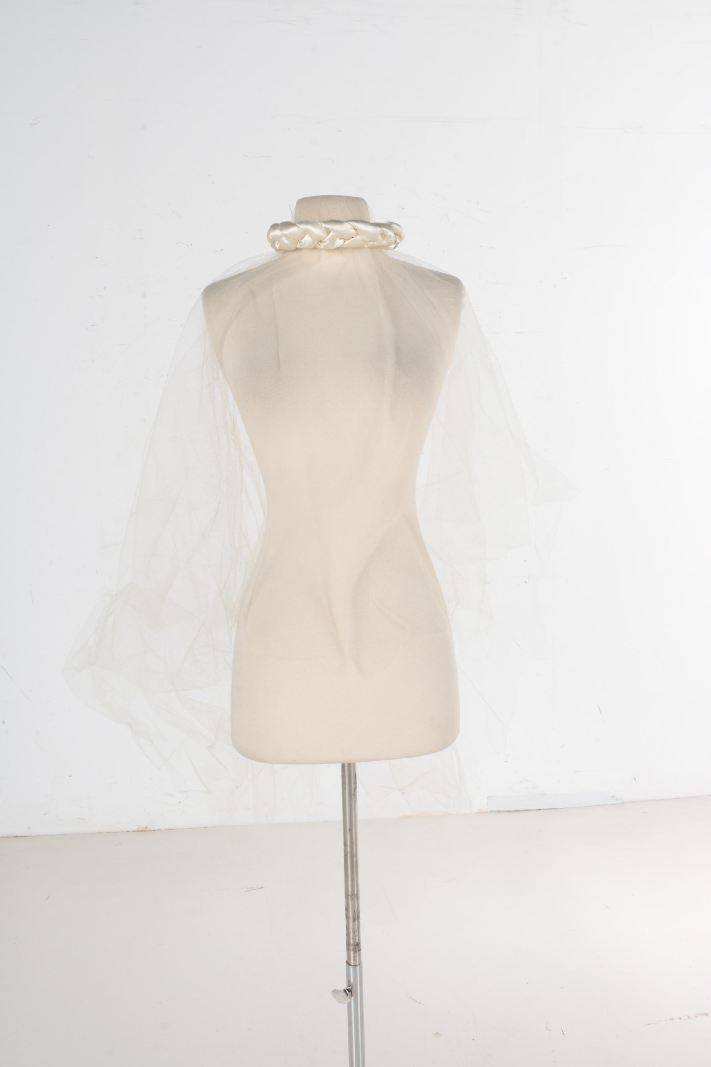 Vintage Wedding Gown with Accessories