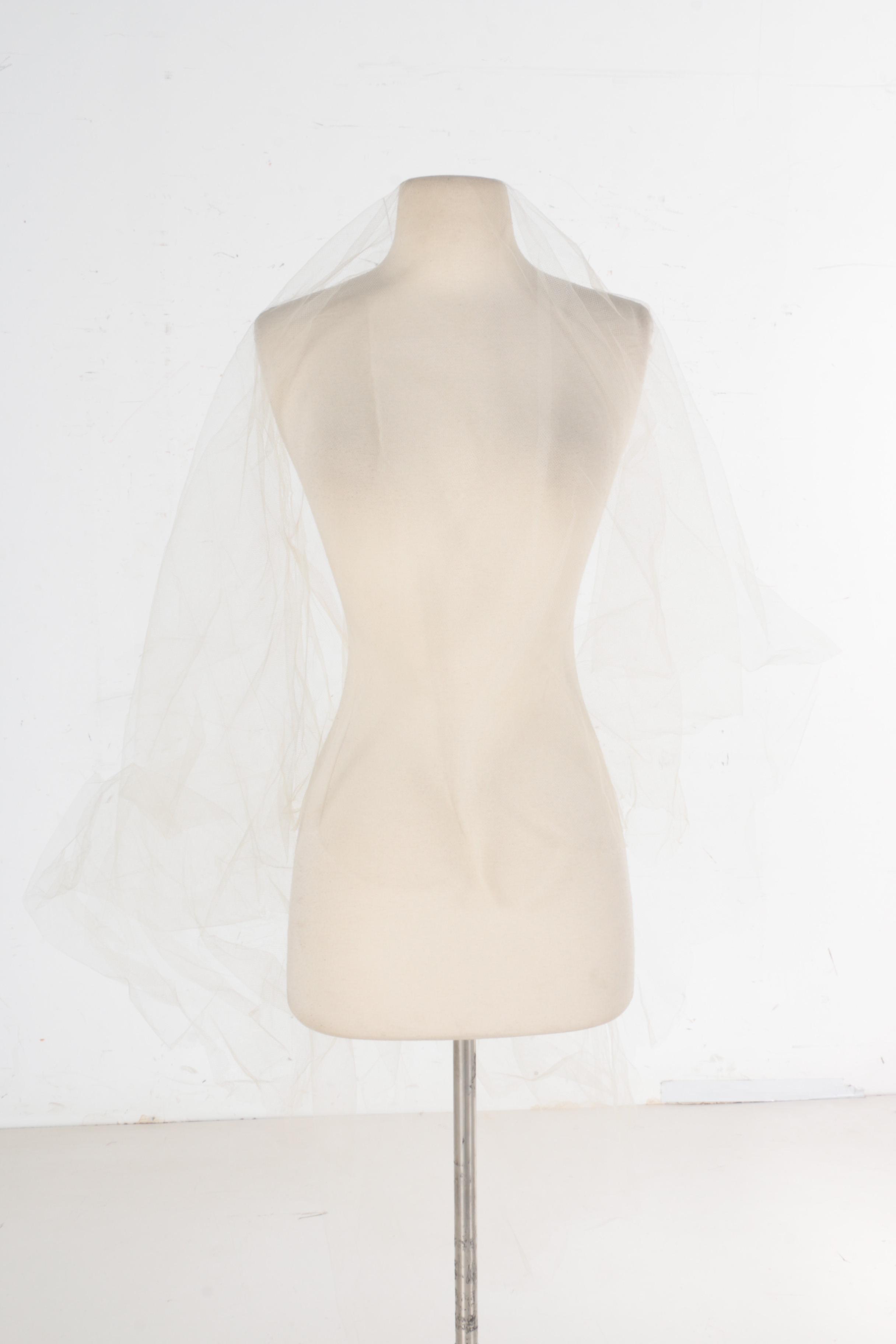 Vintage Wedding Gown with Accessories