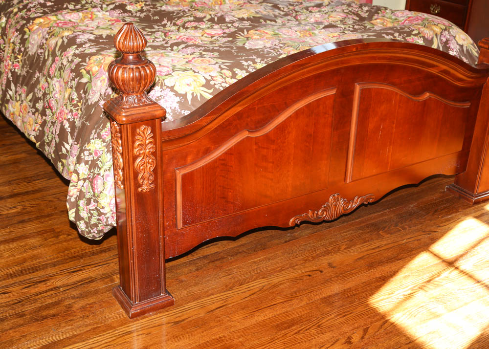Victorian Style Queen Sized Bed