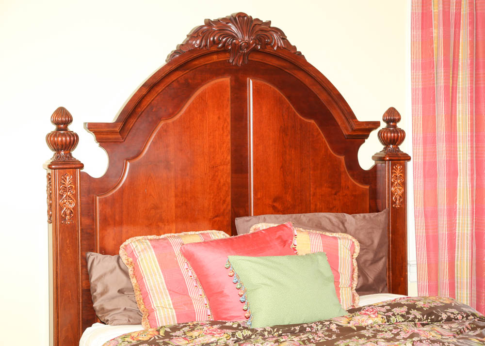 Victorian Style Queen Sized Bed