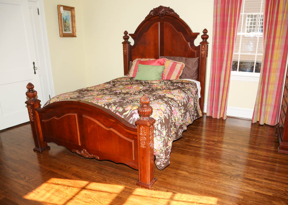 Victorian Style Queen Sized Bed
