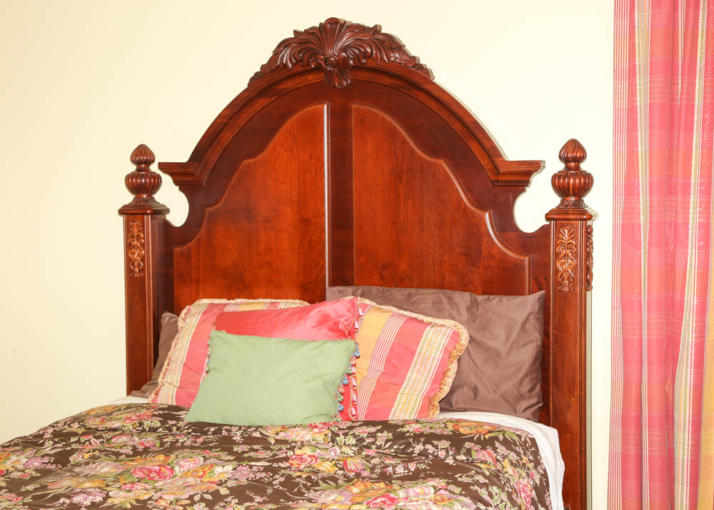 Victorian Style Queen Sized Bed