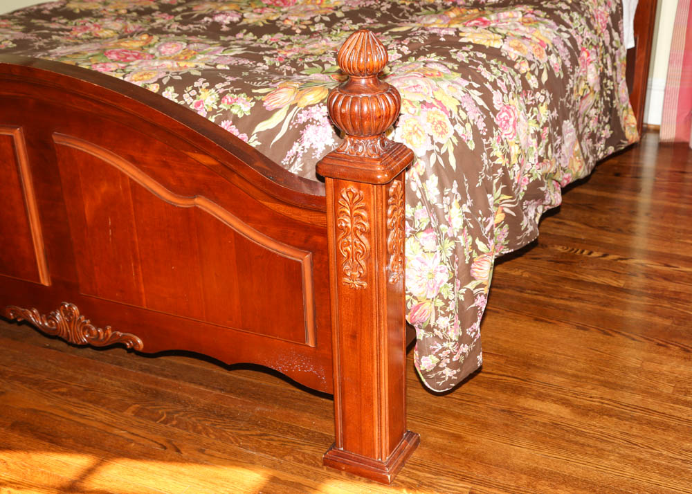 Victorian Style Queen Sized Bed
