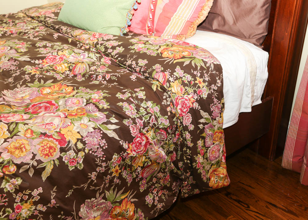 Victorian Style Queen Sized Bed