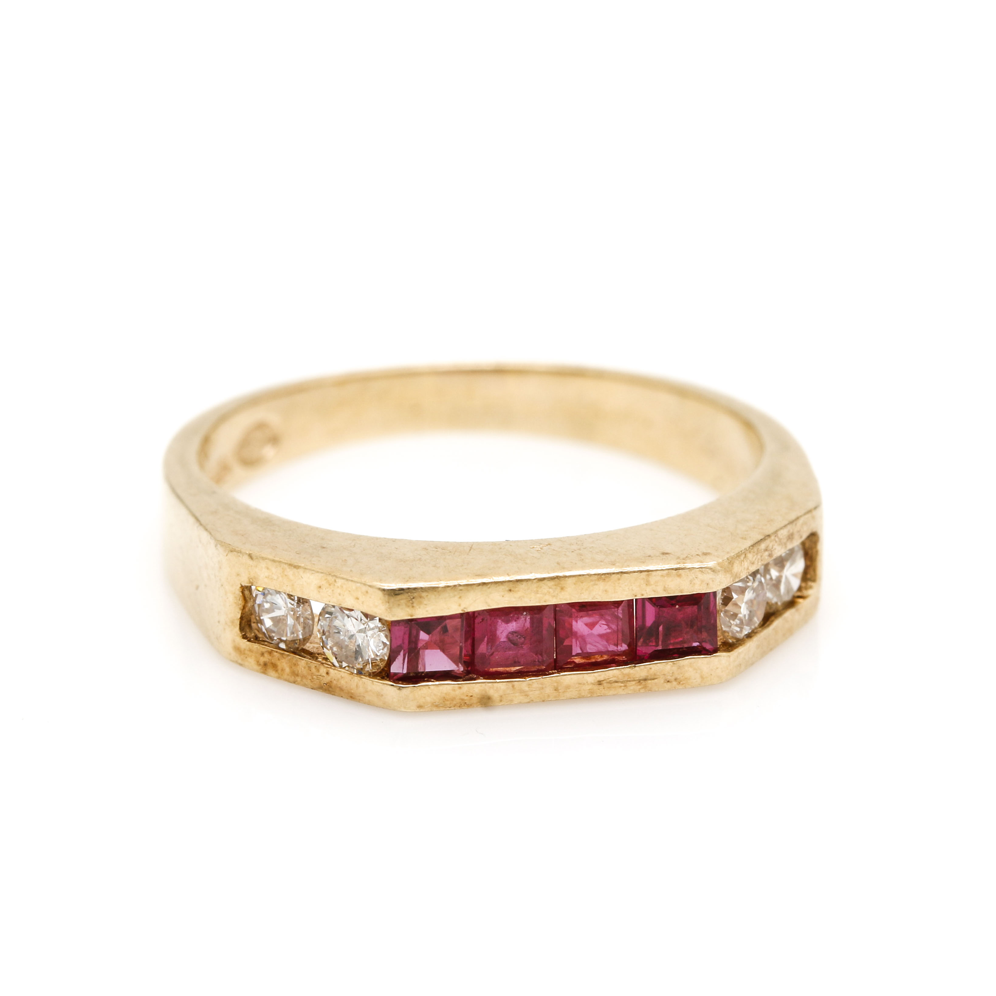 14K Yellow Gold Diamond and Ruby Ring