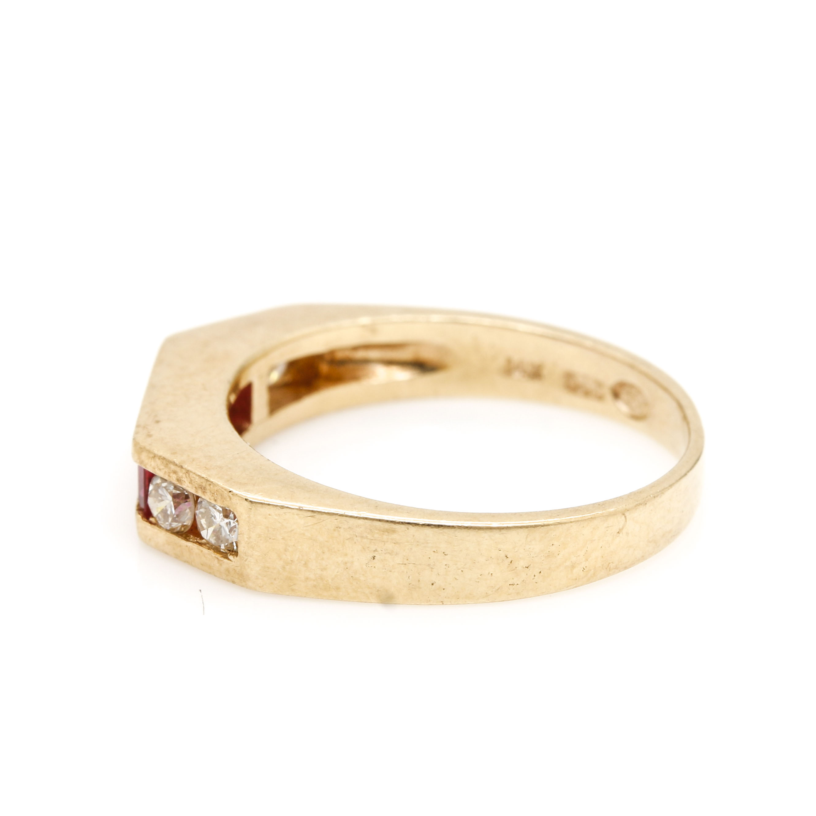 14K Yellow Gold Diamond and Ruby Ring