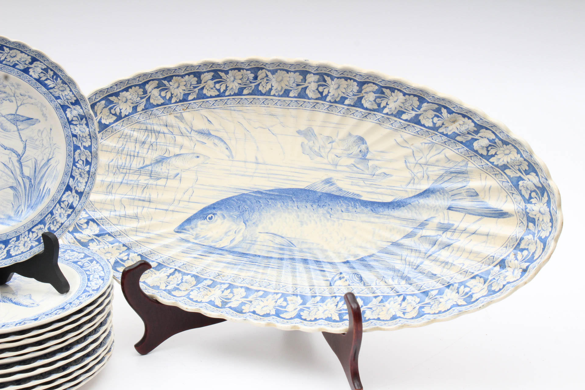 W.T. Copeland & Sons Blue on White Porcelain Fish Service, late 19th Century