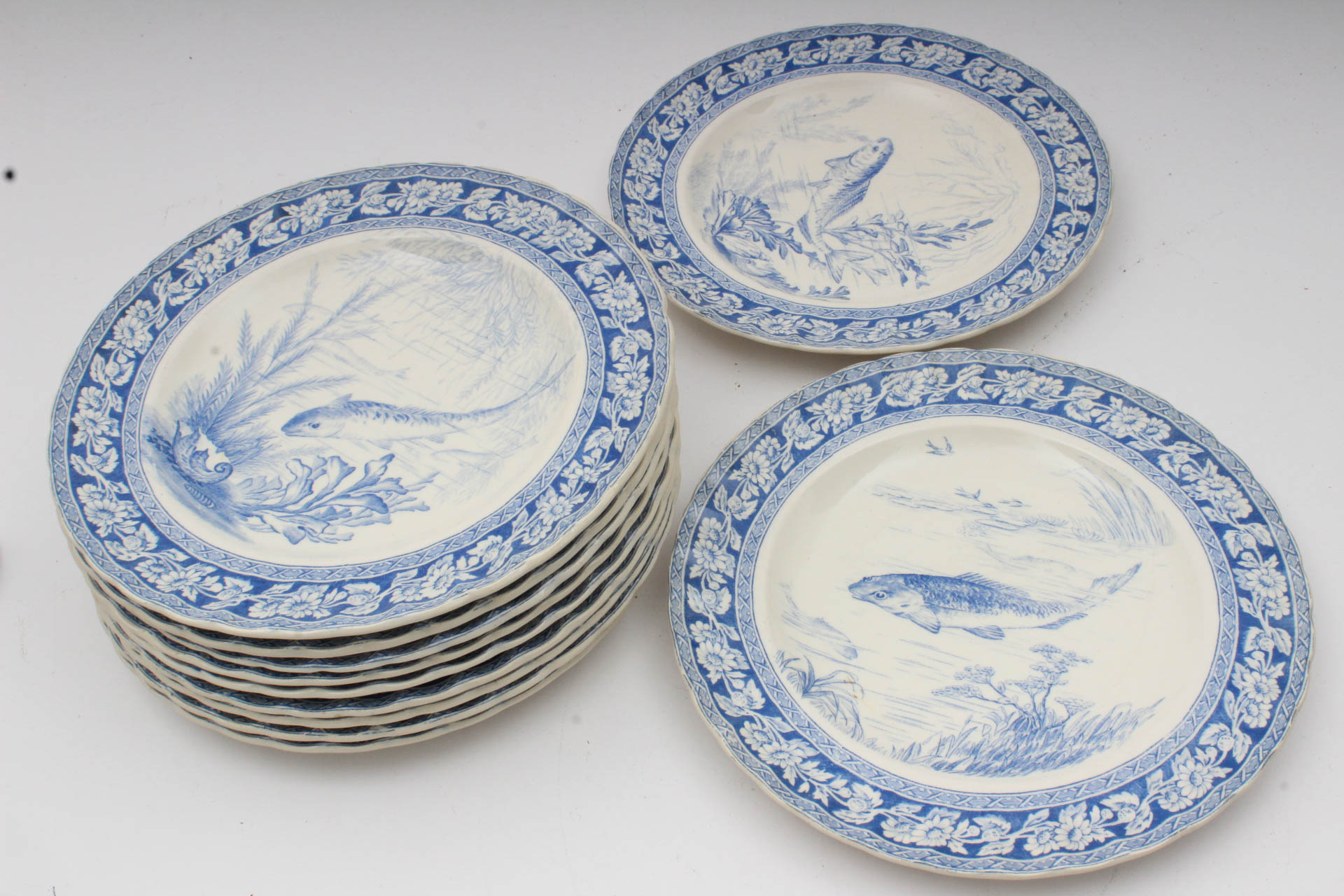 W.T. Copeland & Sons Blue on White Porcelain Fish Service, late 19th Century