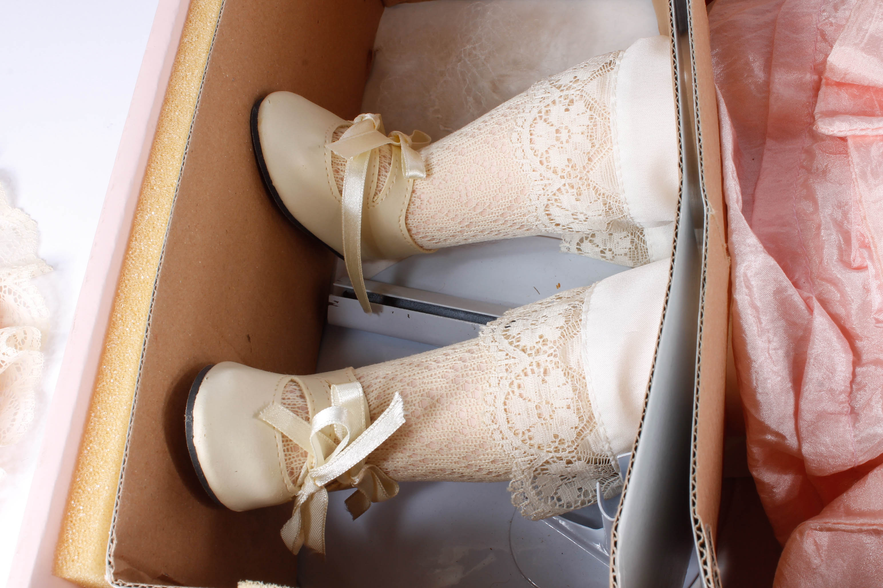 Belles Bébés Porcelain Doll