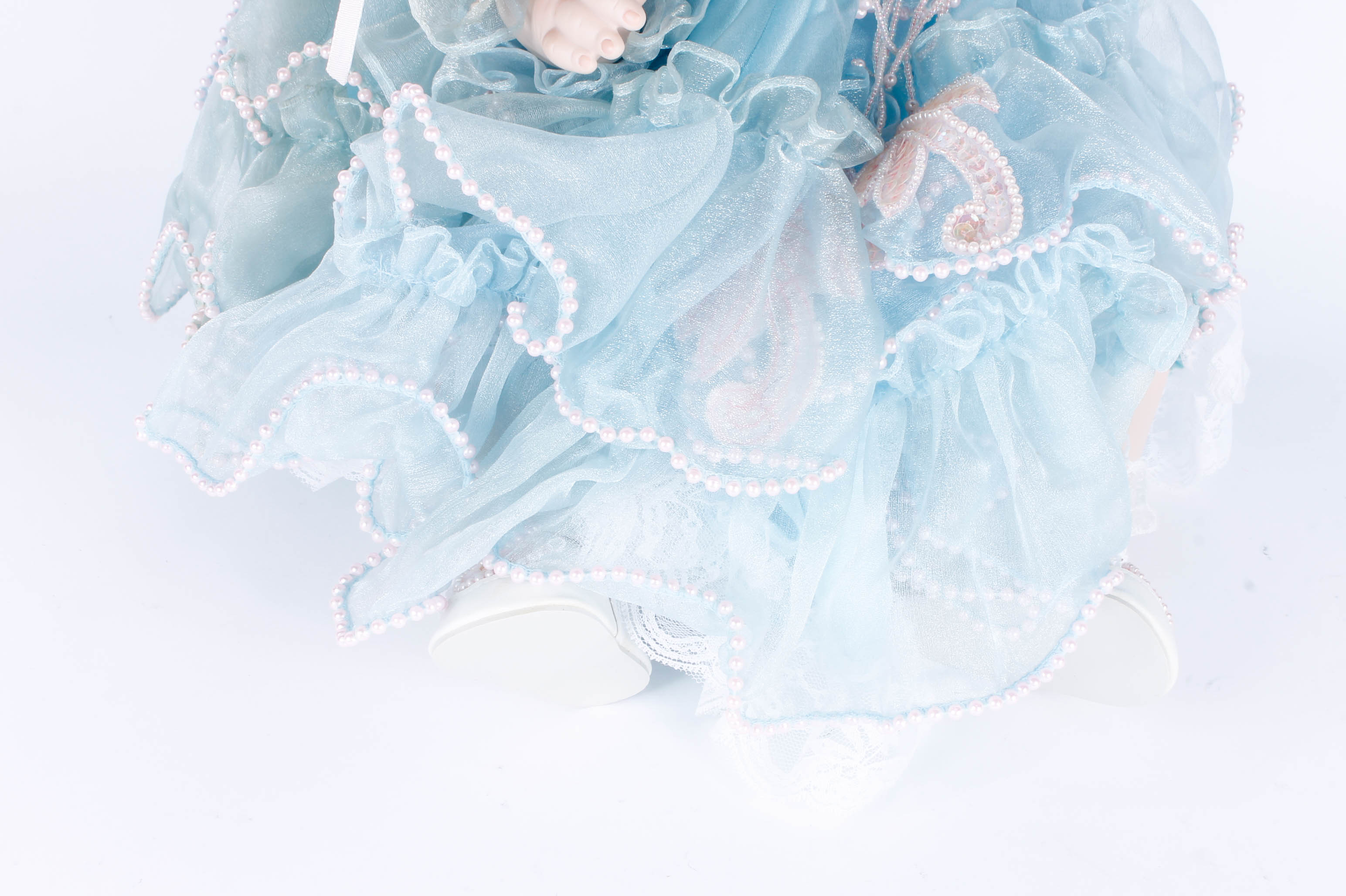 Welden Museum "Powder Puff" Porcelain Doll