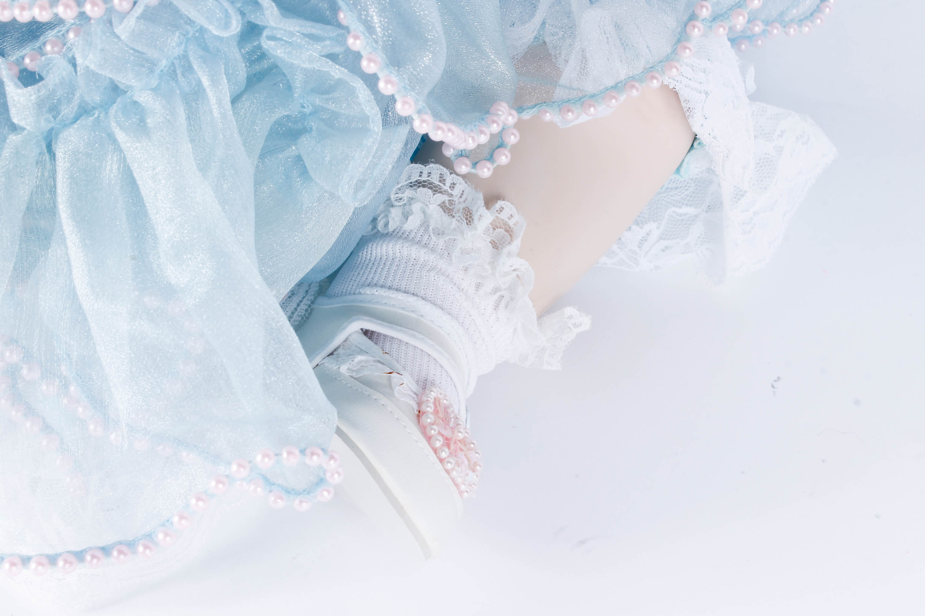 Welden Museum "Powder Puff" Porcelain Doll