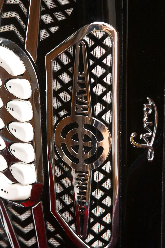 Lira Centromatic Accordion