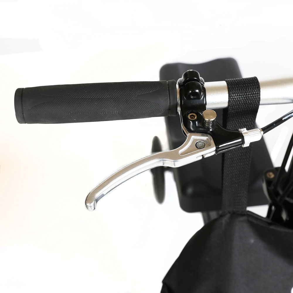 Steerable Knee Walker