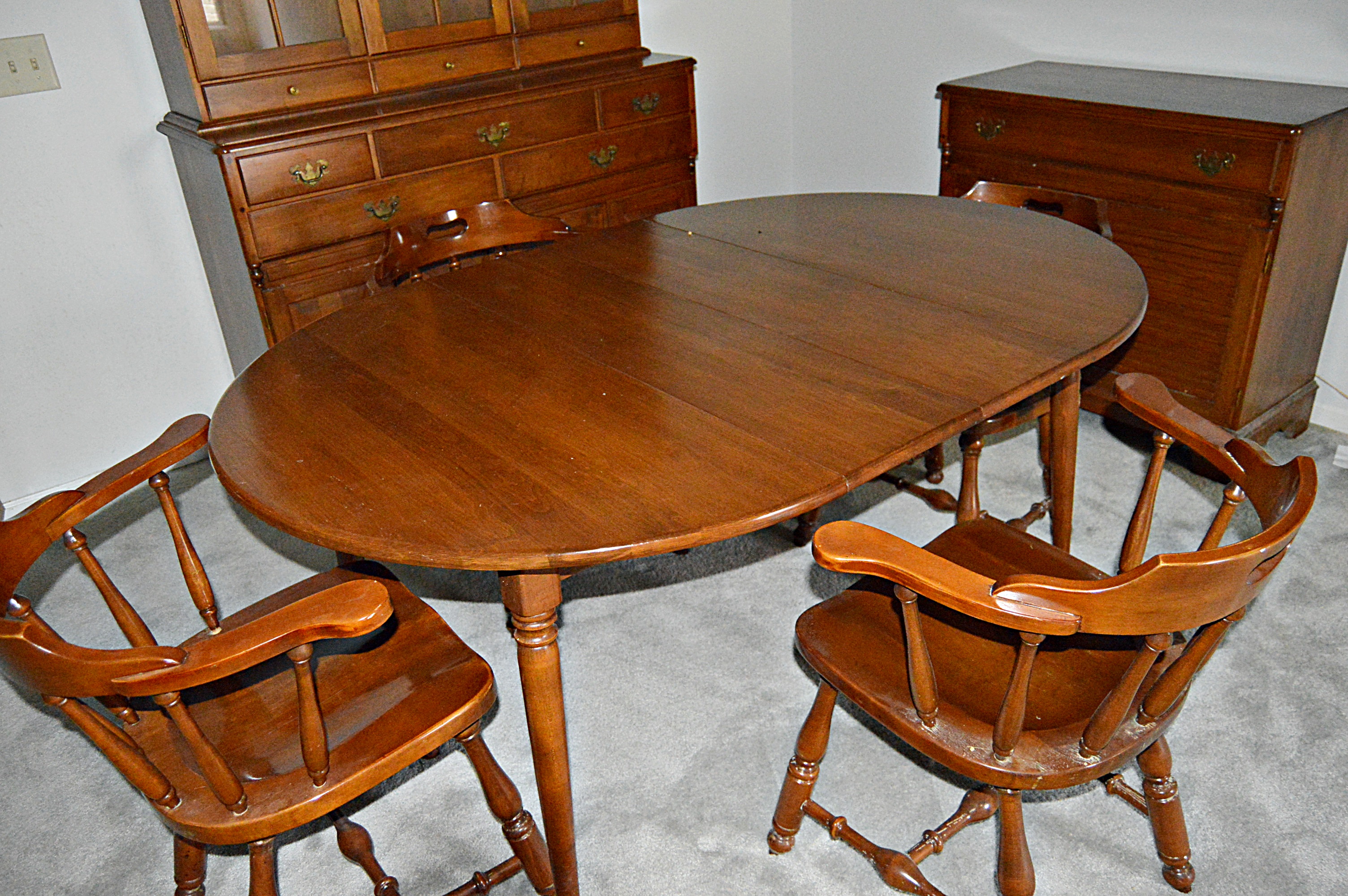 Vermont of Winooski Rock Maple Dining Suite