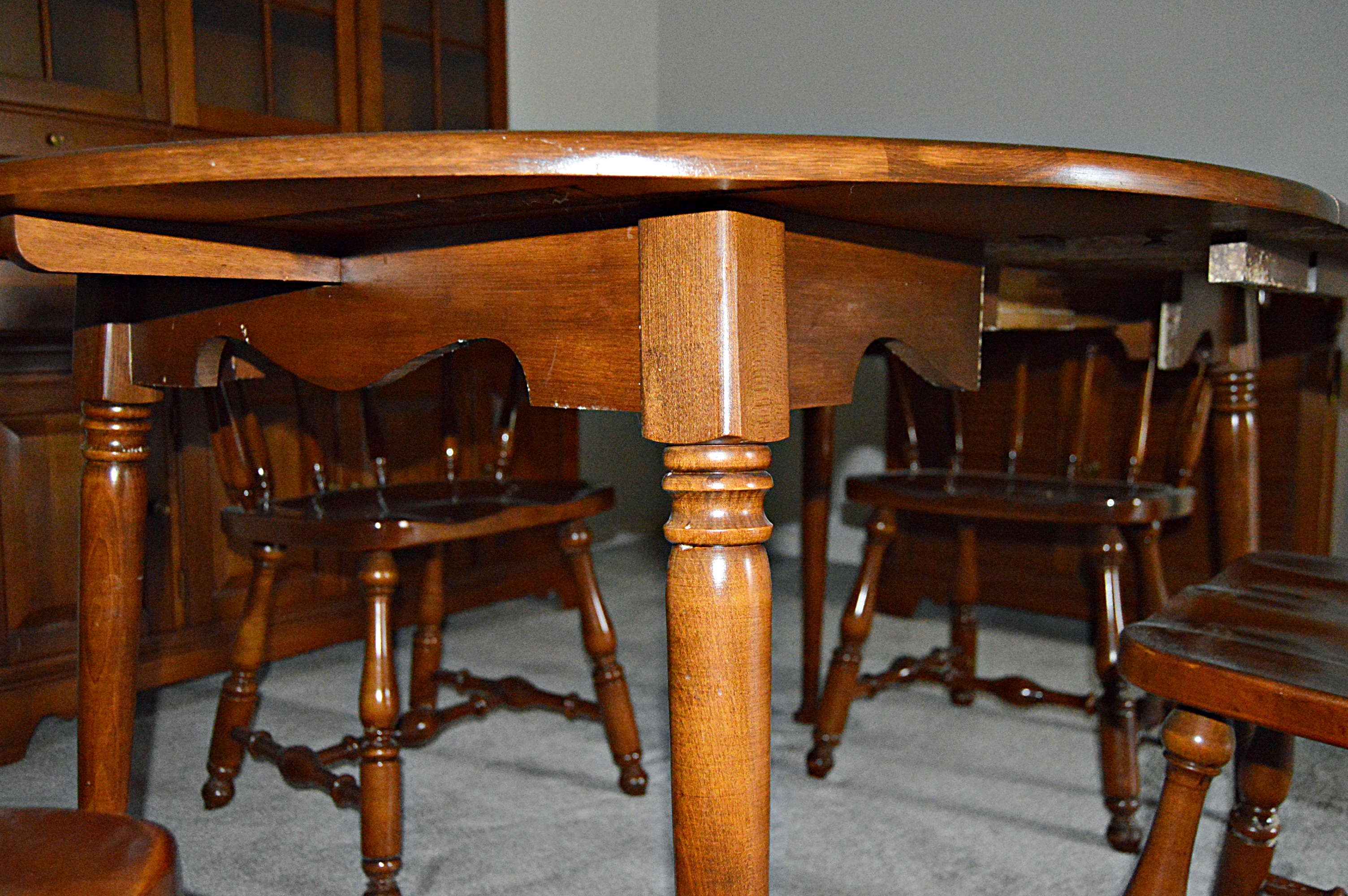 Vermont of Winooski Rock Maple Dining Suite