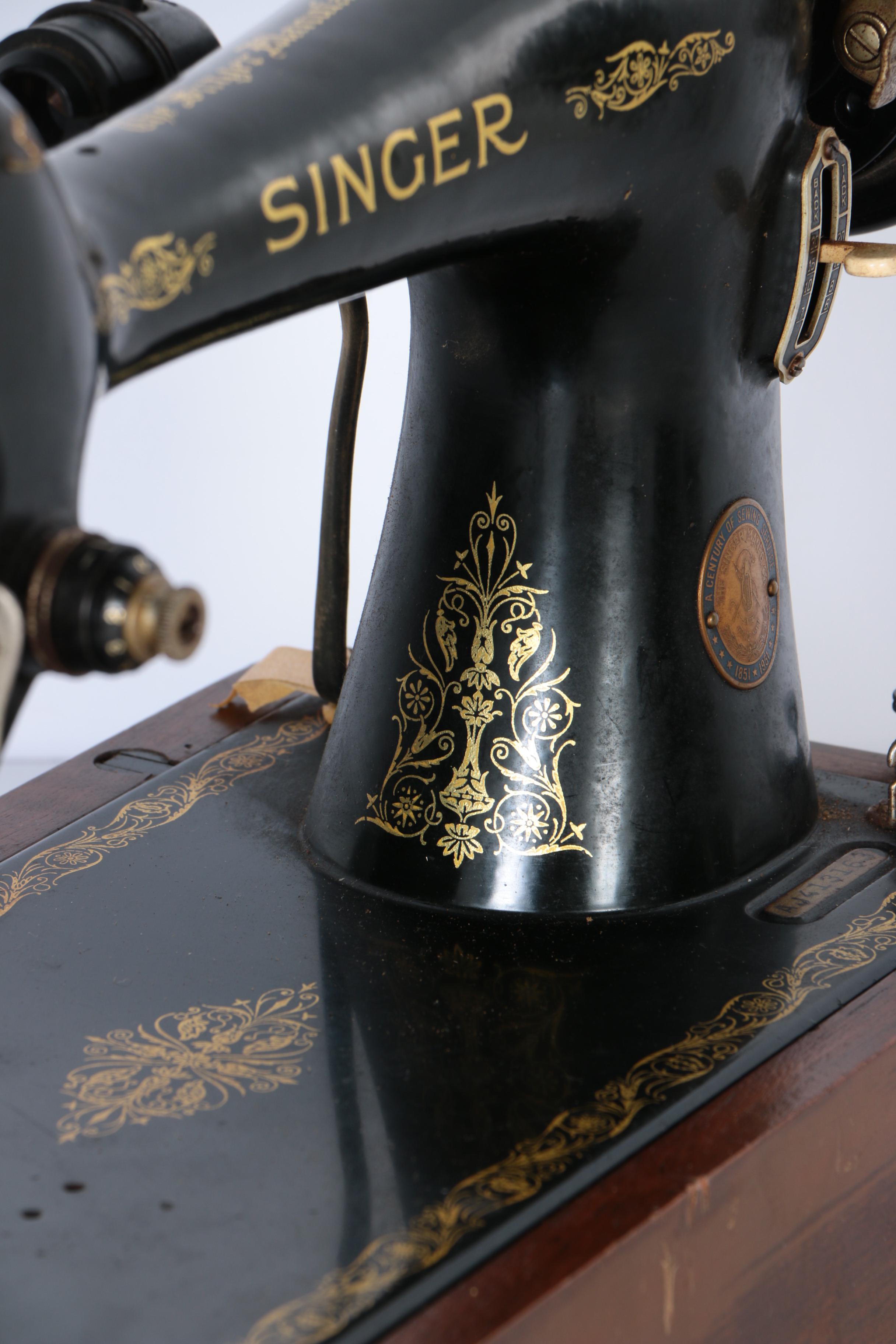 1950 AJ Series Singer Sewing Machine