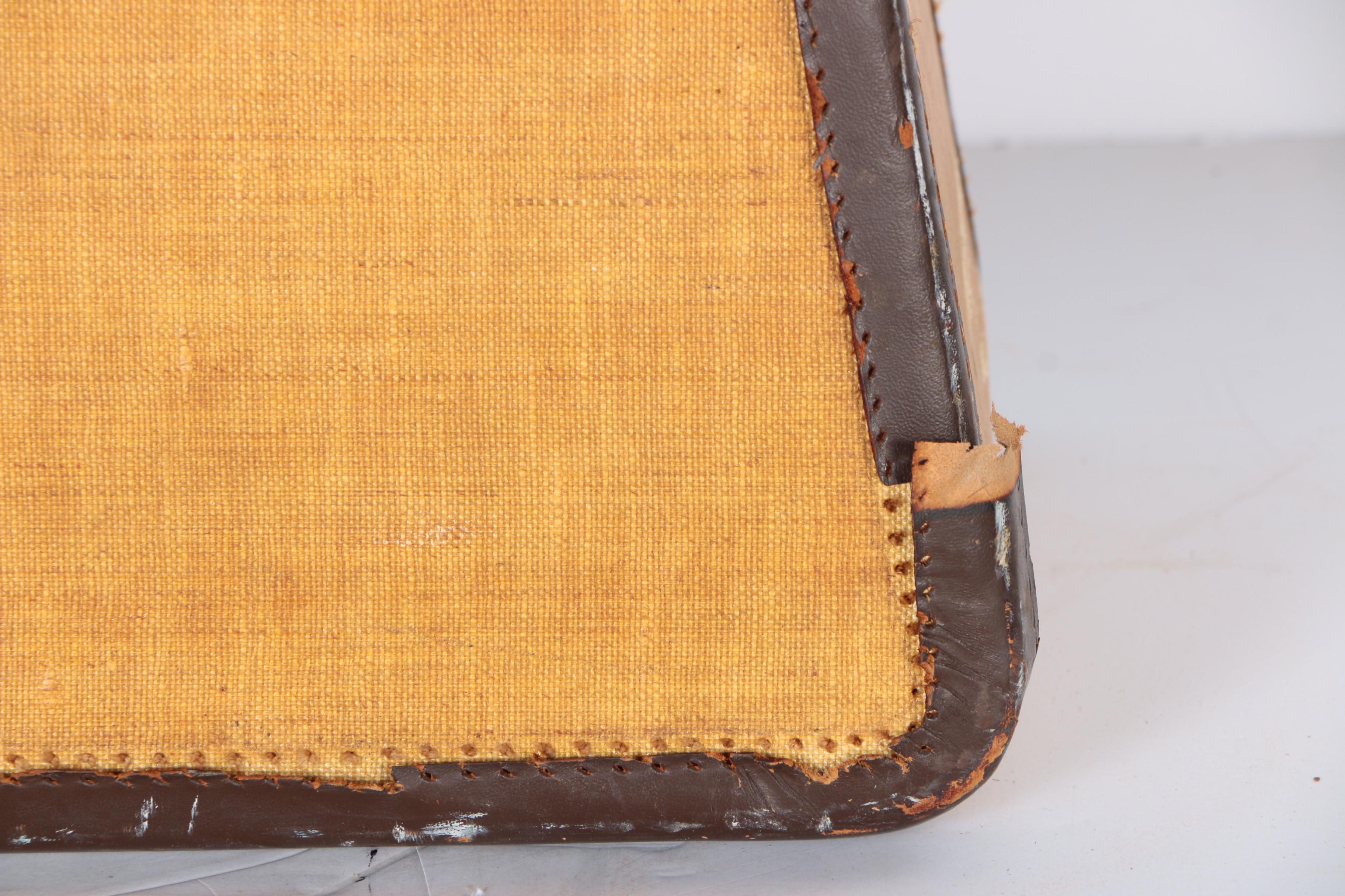 1950 AJ Series Singer Sewing Machine