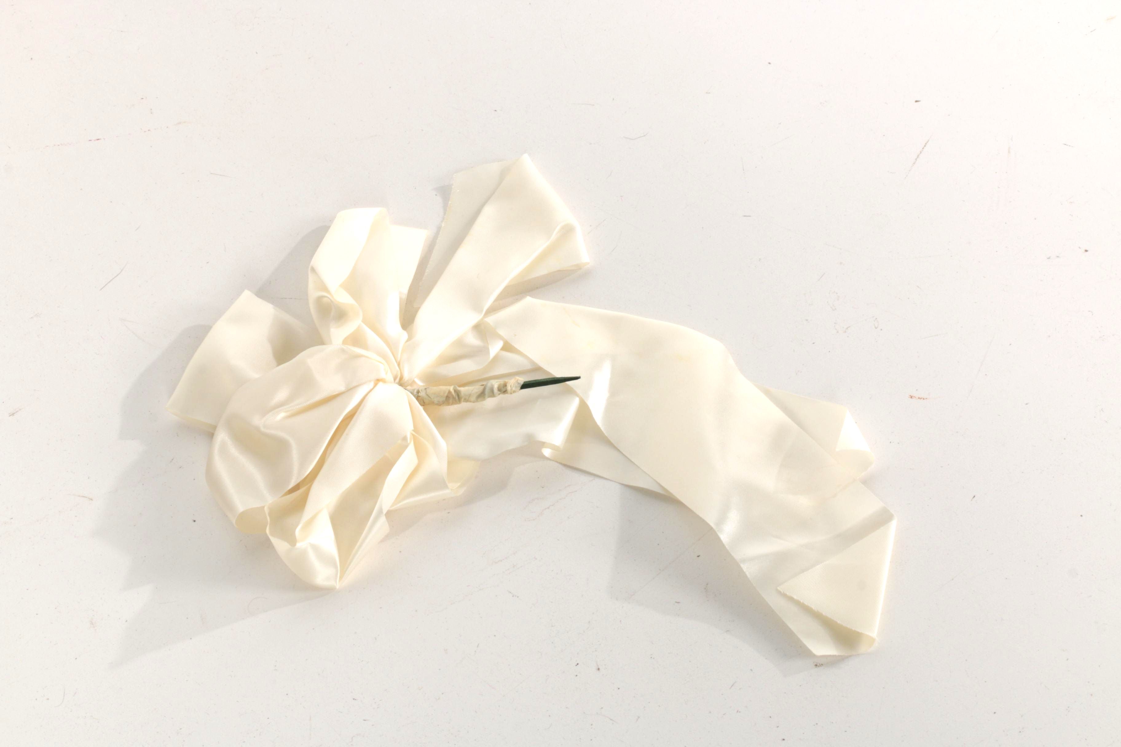 Vintage Wedding Gown with Accessories